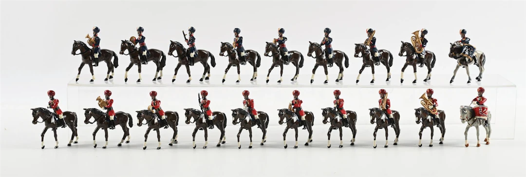 TROPHY MINIATURES INDIAN ARMY MOUNTED BANDS