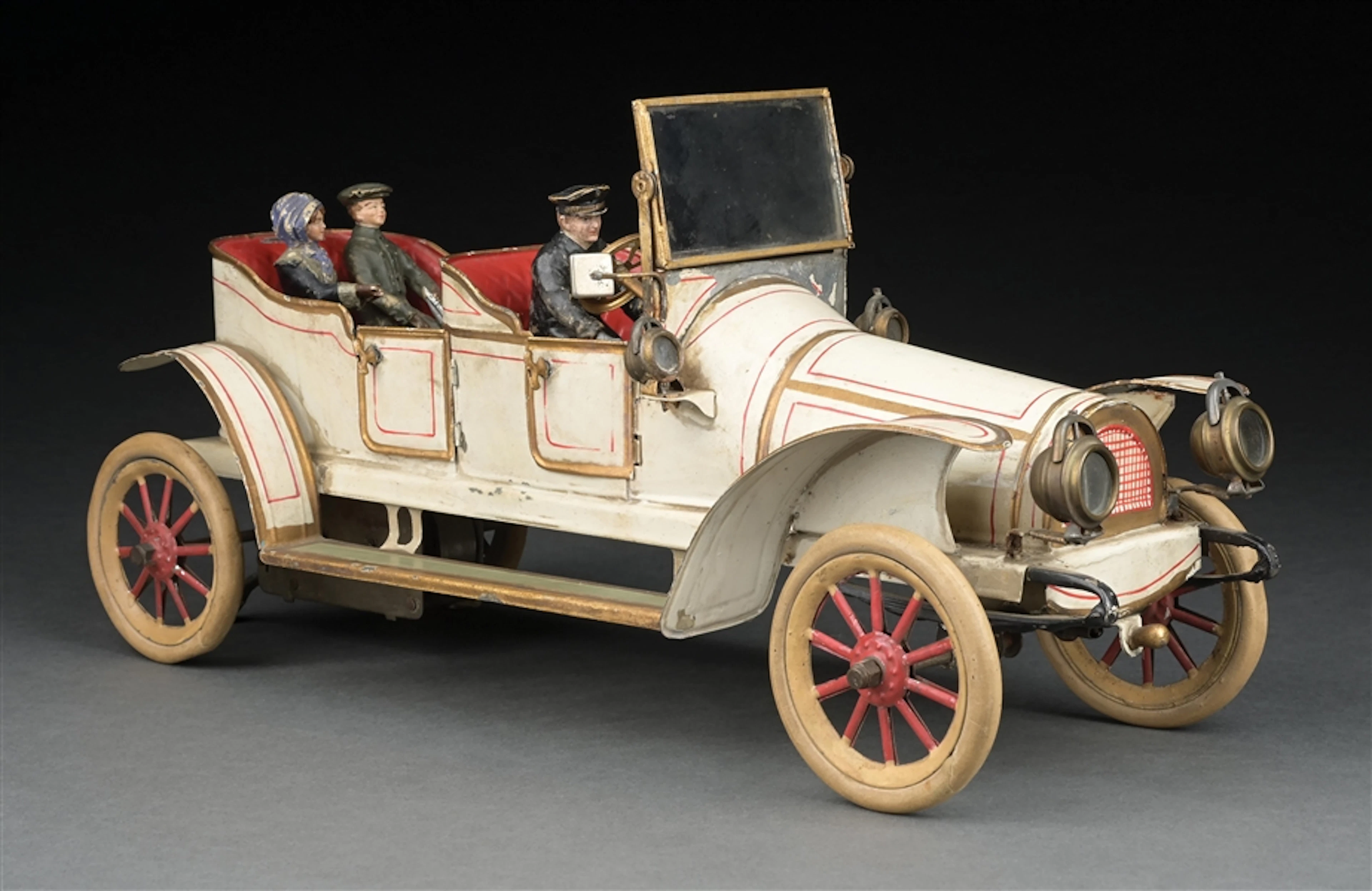 GERMAN GUNTHERMANN HAND-PAINTED TOURING AUTO