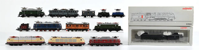 LOT OF 13: MARKLIN HO ELECTRIC & STEAM LOCOMOTIVES