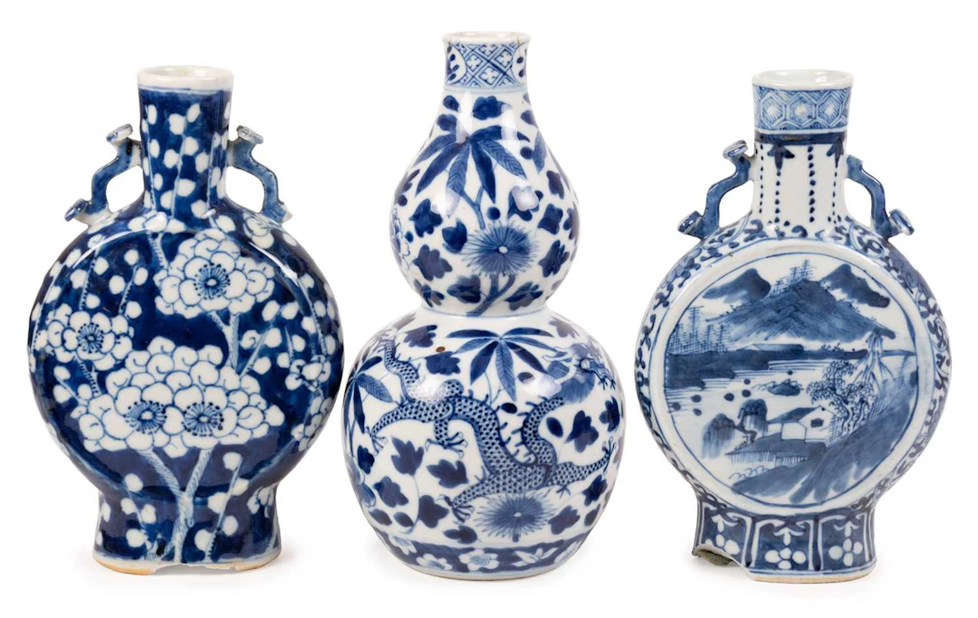 A Chinese Porcelain Moon Flask, Kangxi reign mark but not of the period