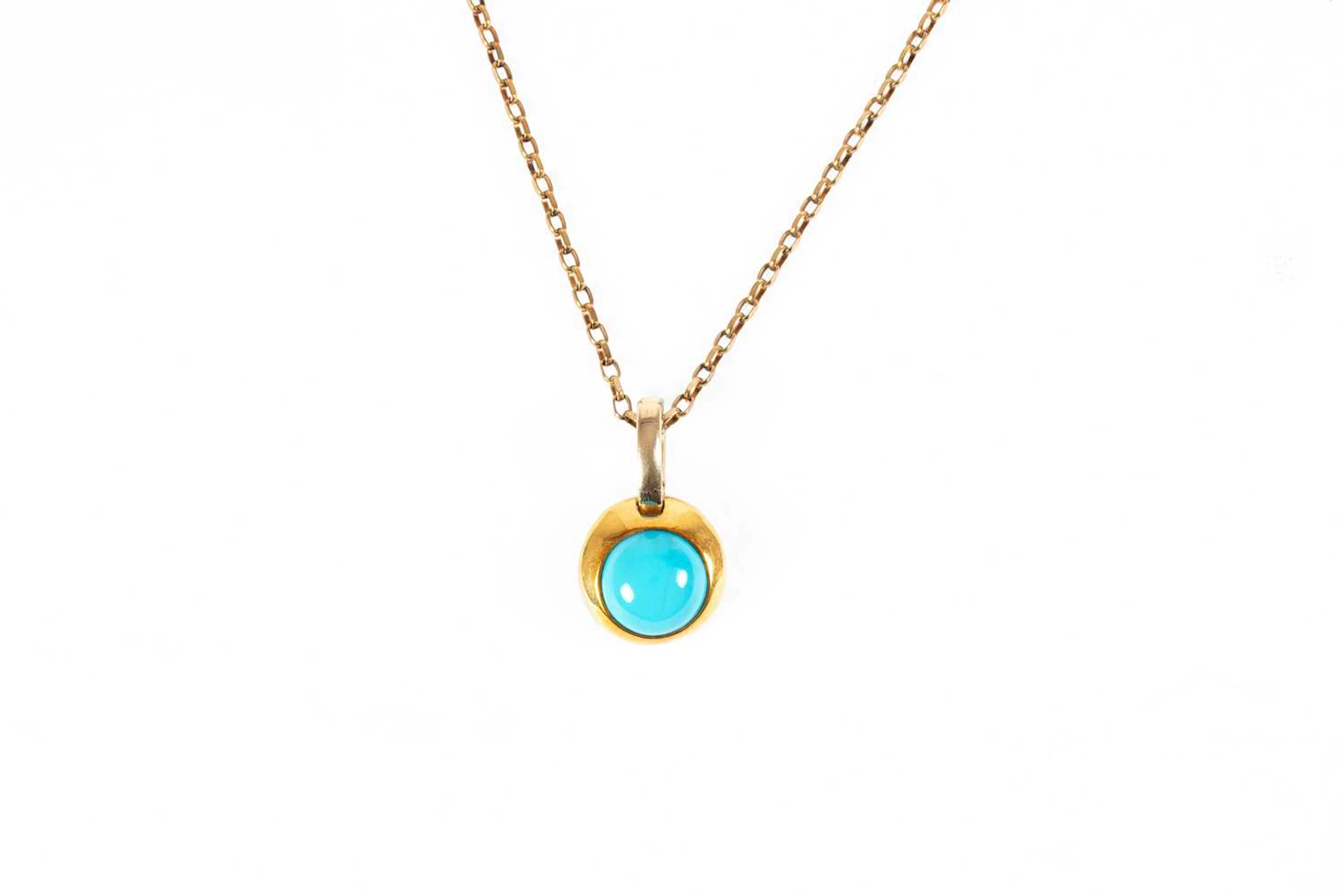 A Turquoise Pendant on Chain