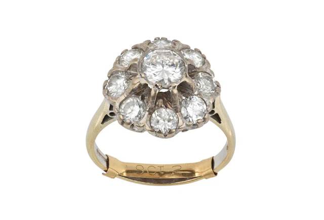 An 18 Carat Gold Diamond Cluster Ring