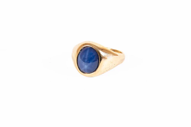 A Synthetic Star Sapphire Ring