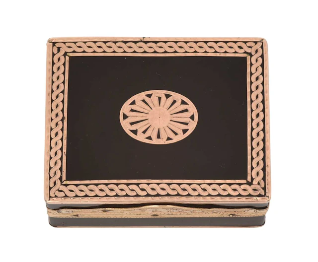 A Louis XVI Gold and Tortoiseshell Boîte-à-Mouches Maker's Mark Lacking