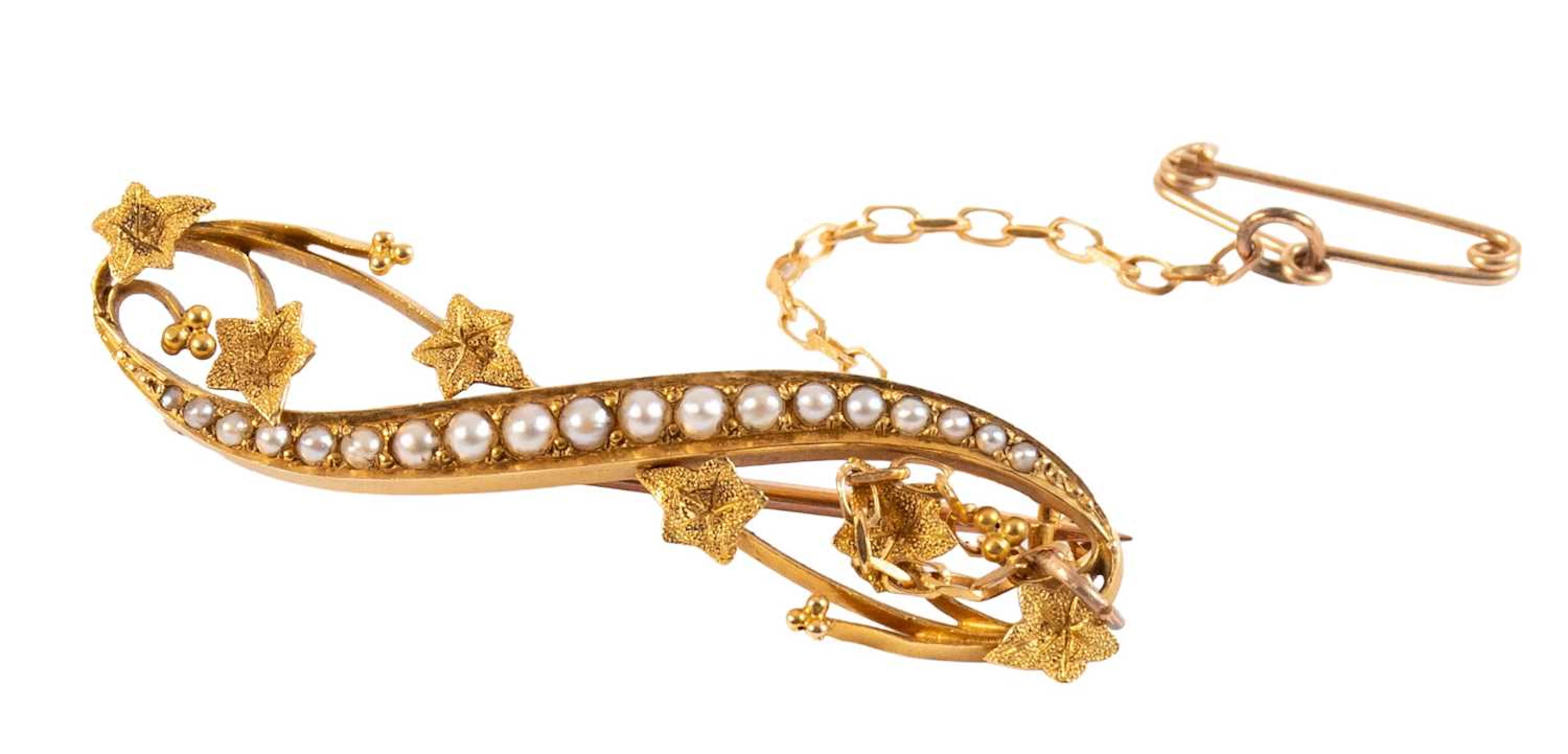 A Split Pearl Brooch