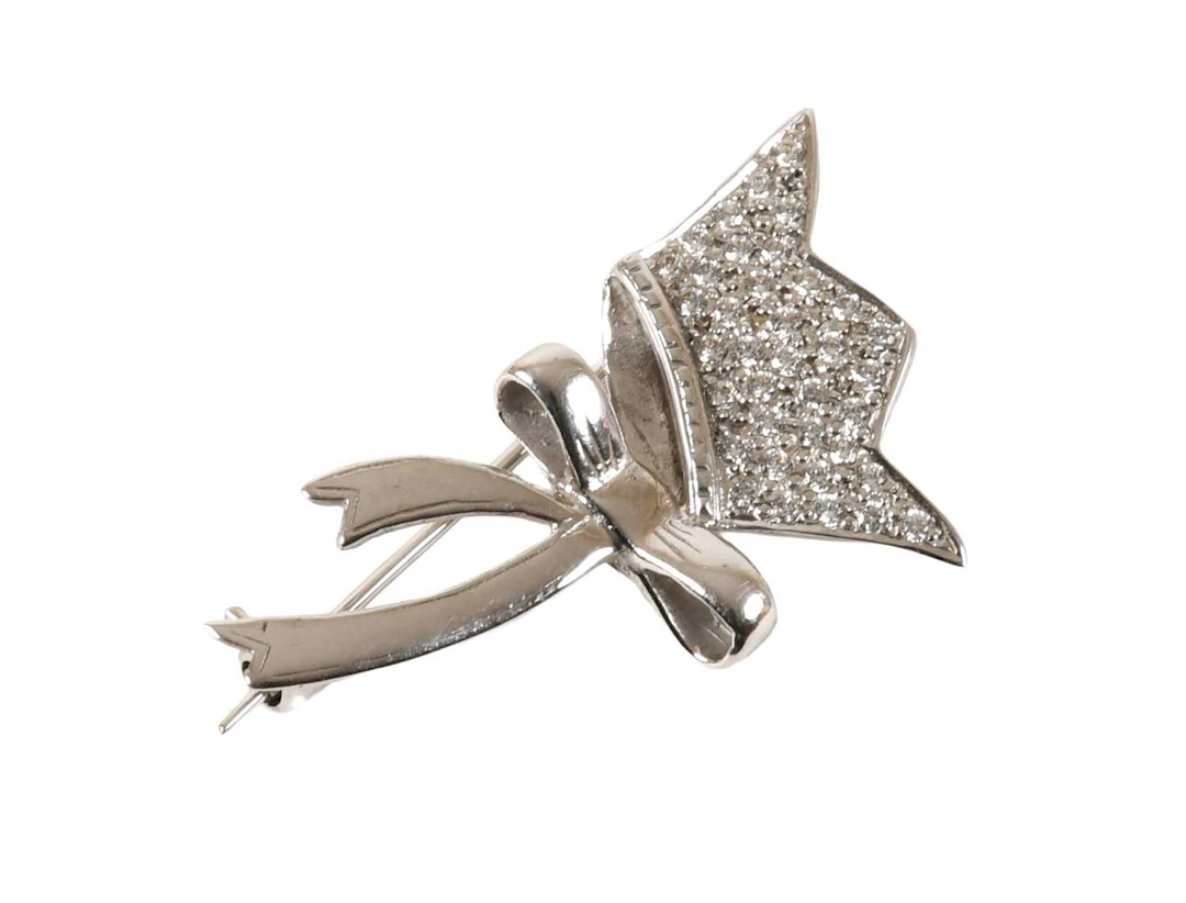A Cubic Zirconia Brooch