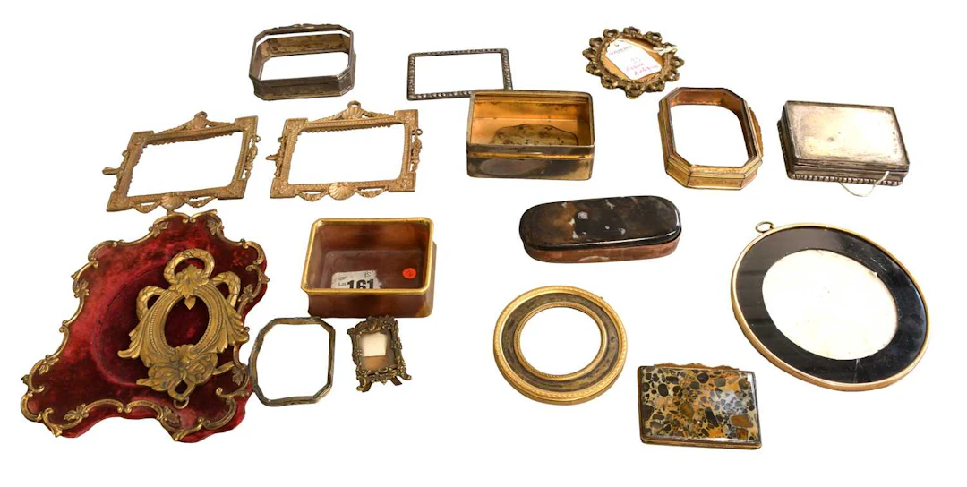 A Collection of Snuff Box Mounts and Components, 18th and 19th century