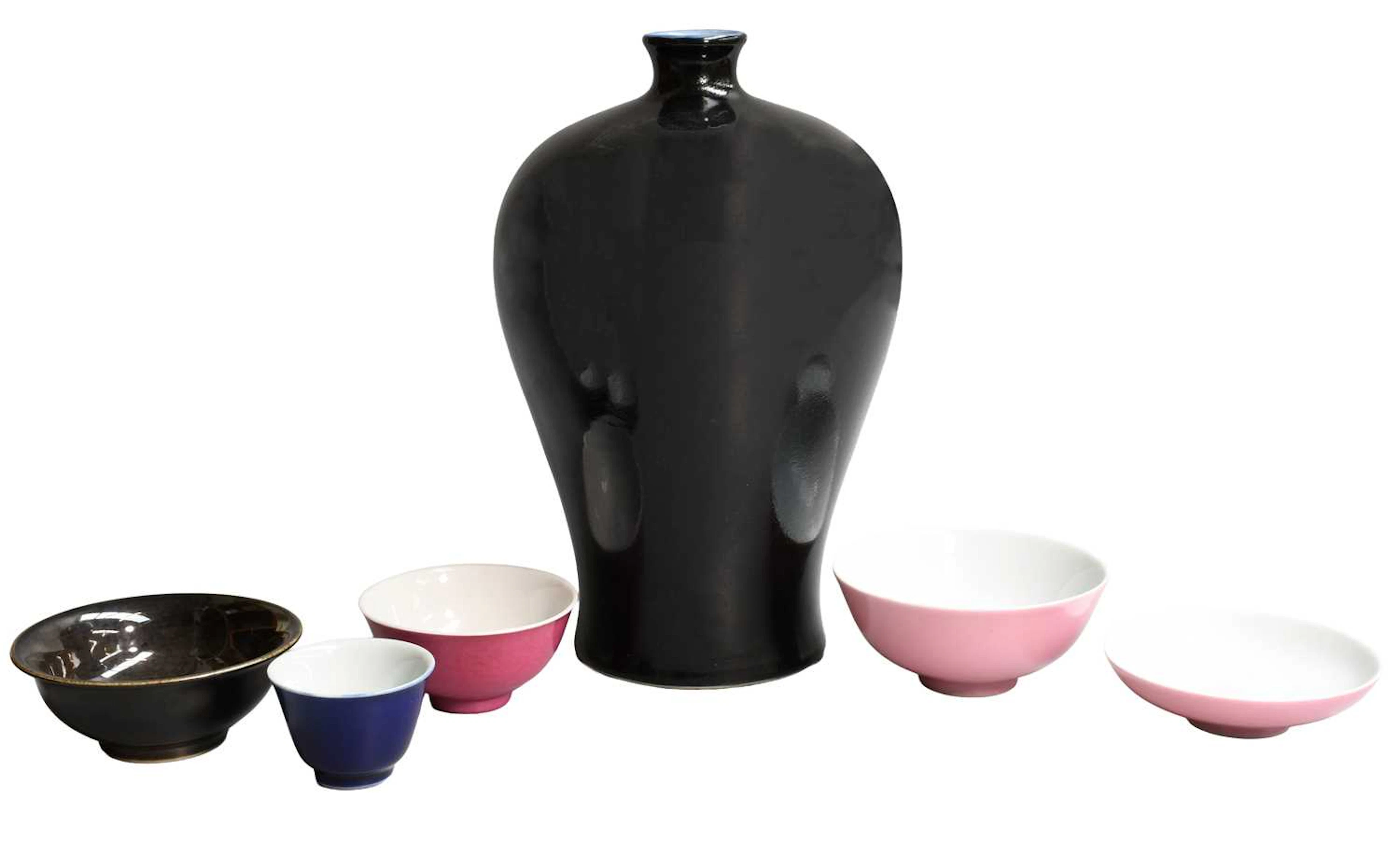 A Chinese Porcelain Meiping Vase