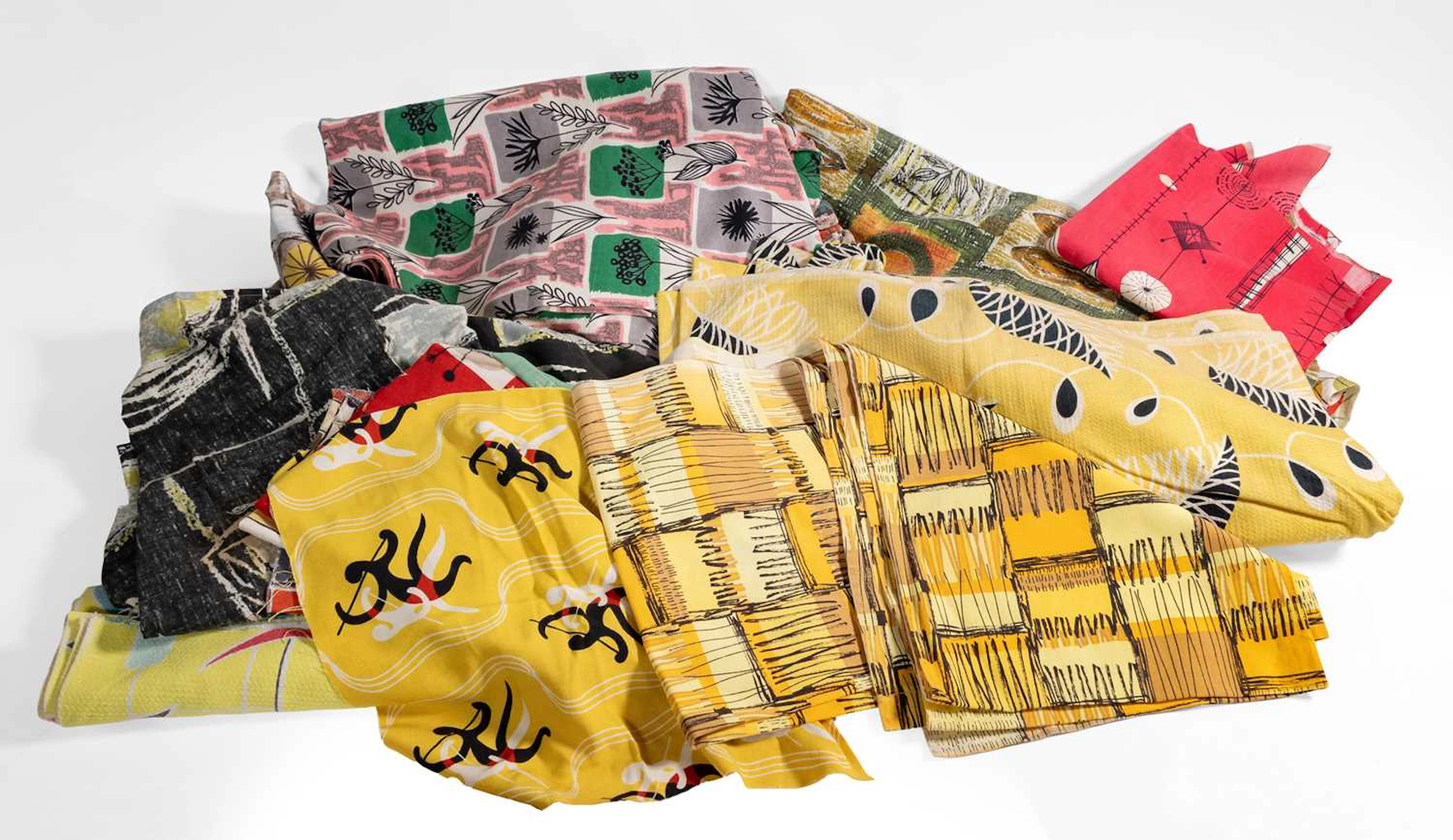 Collection of Stylish 1950s Printed Cotton and Bark Cloth Fabric Remnants