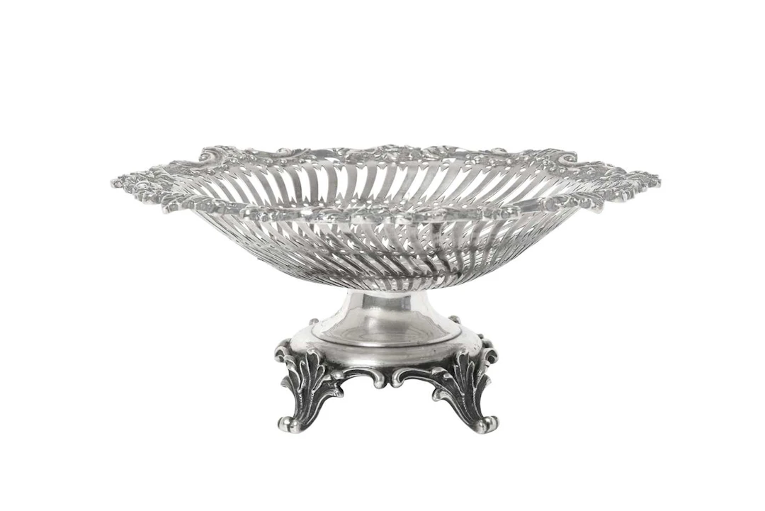 A Victorian Silver Bowl by Moss Morris, London, 1900, by Moss Morris