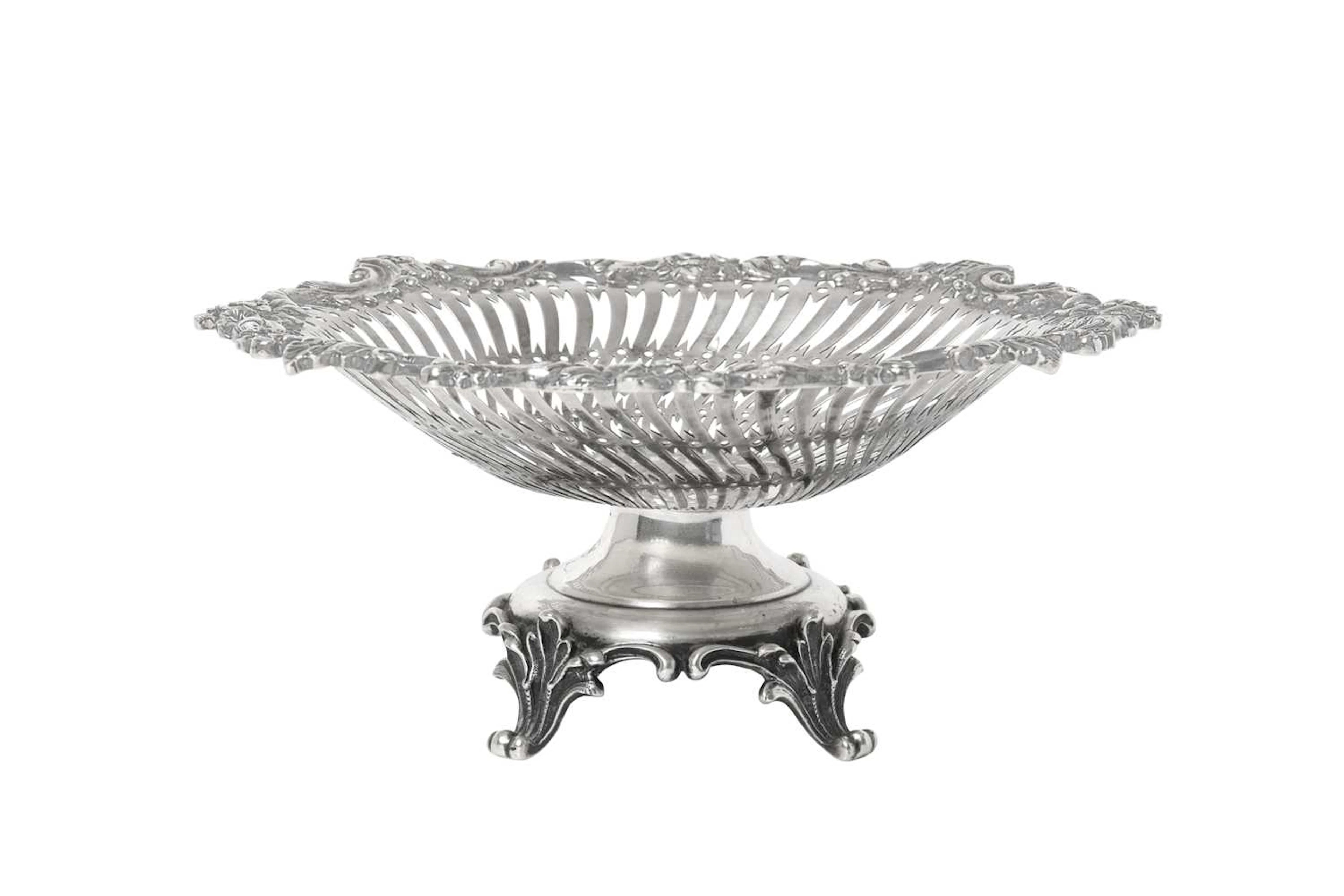 A Victorian Silver Bowl by Moss Morris, London, 1900, by Moss Morris