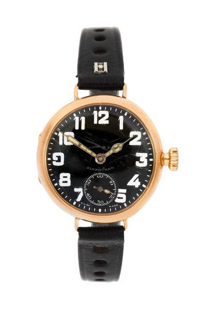 Zenith: An Early 18 Carat Gold Enamel Dial Wristwatch, signed Zenith