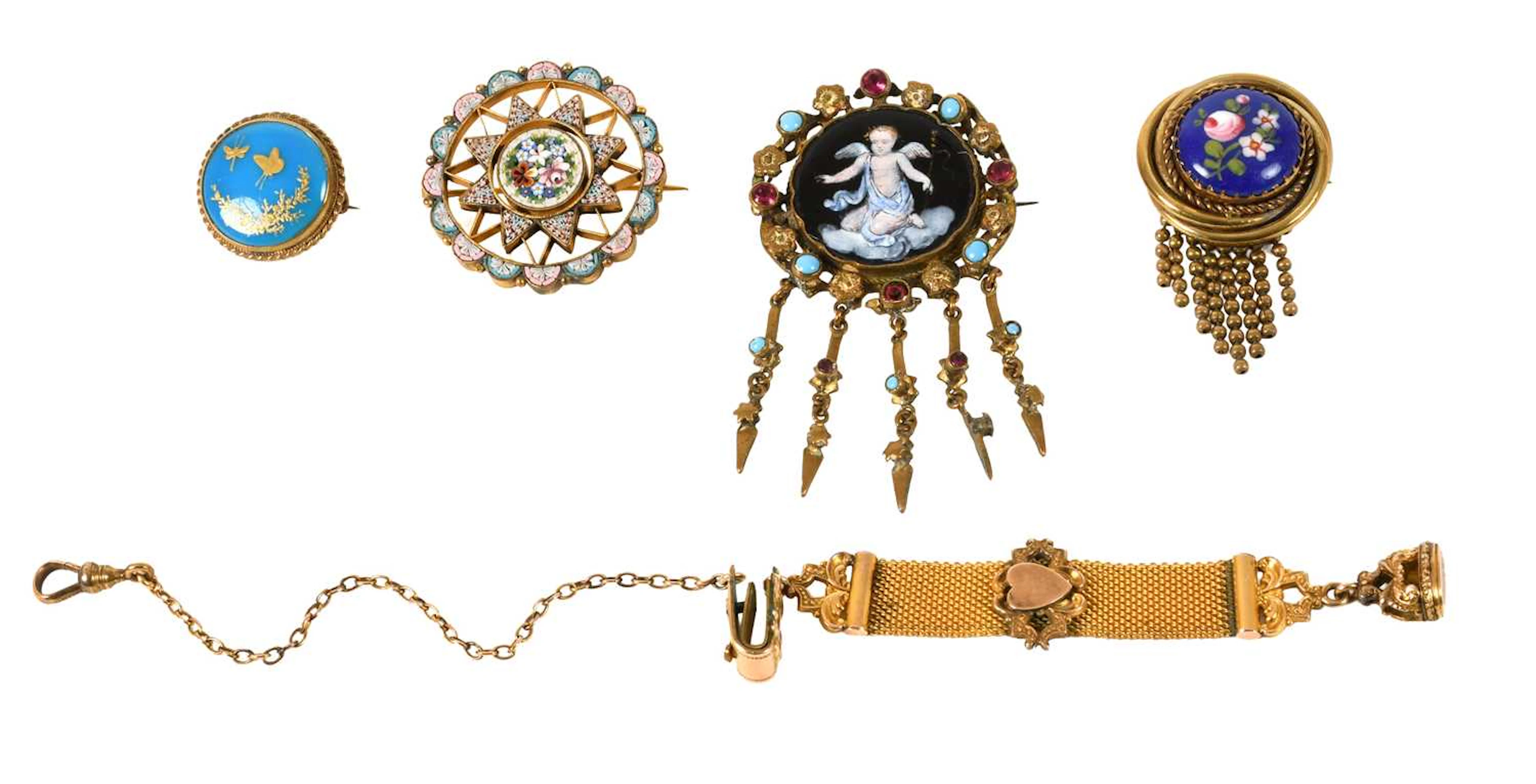 A Small Quantity of Jewellery