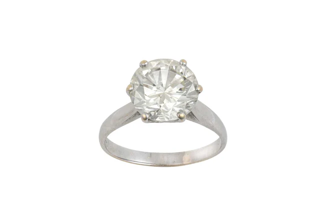 An 18 Carat White Gold Diamond Solitaire Ring
