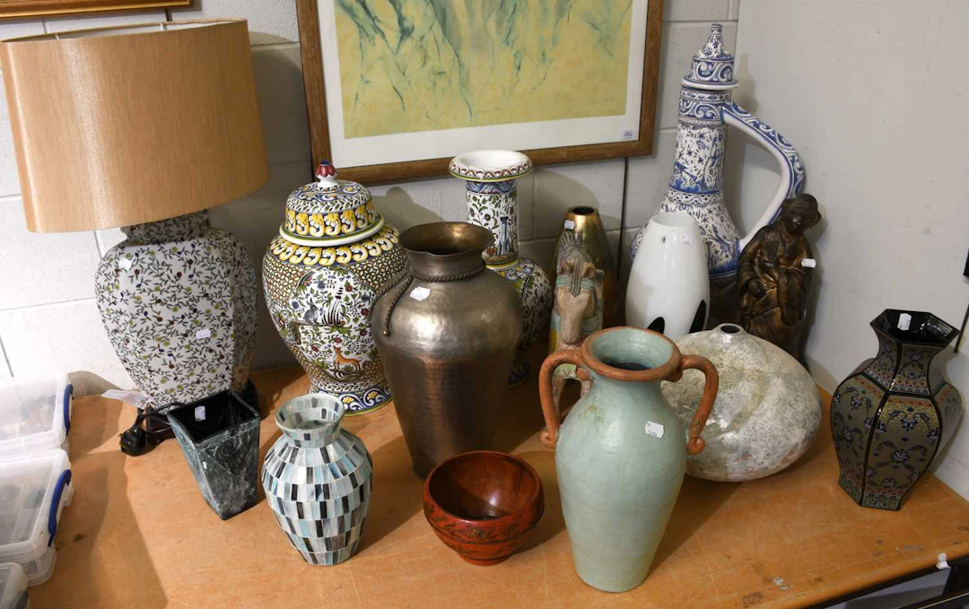 Decorative Modern Glass, Pottery and Resin Vases and Other Items