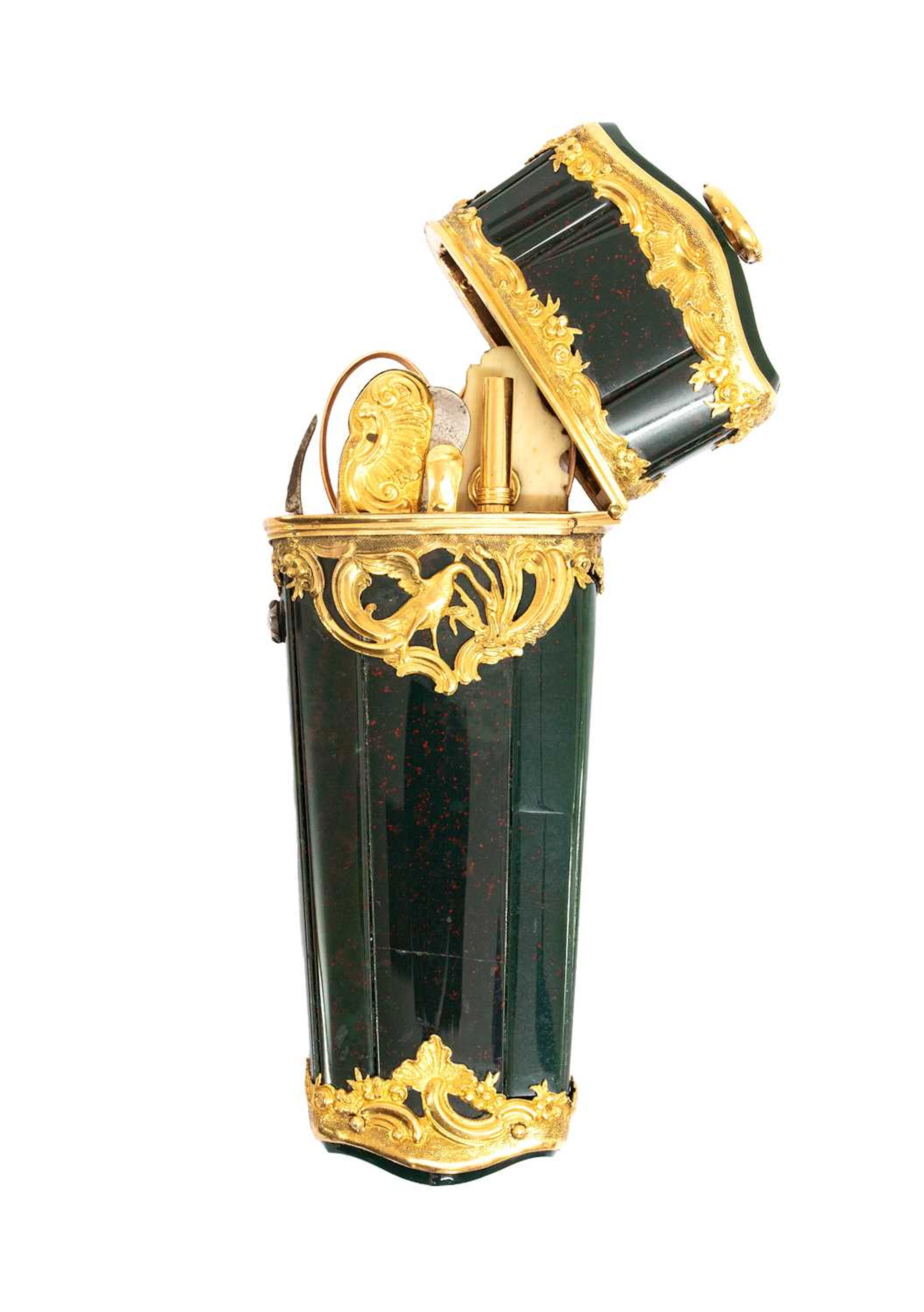 A George II or George III Gold-Mounted Bloodstone Nécessaire Apparently