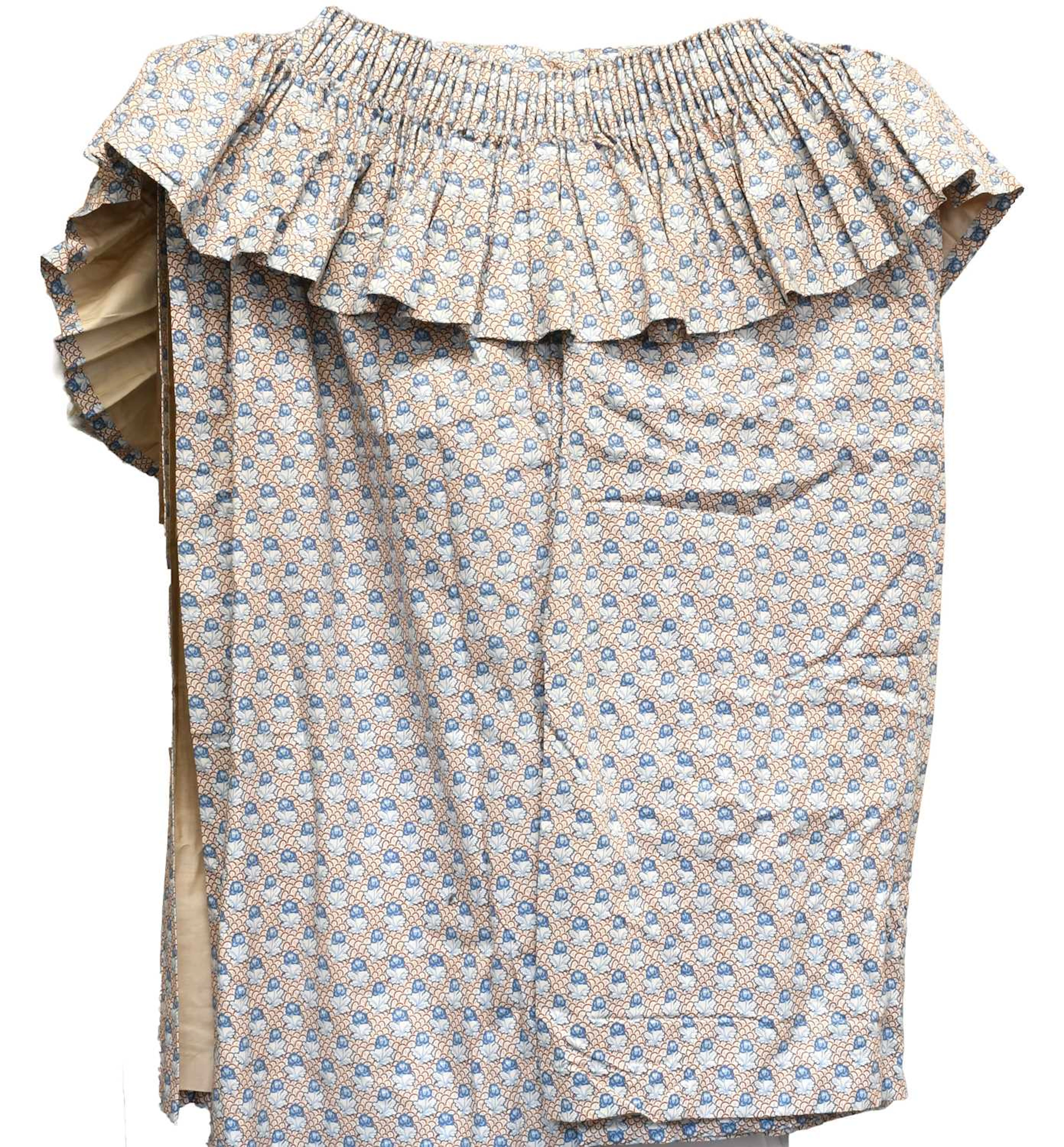 One Pair of Patterned Curtains