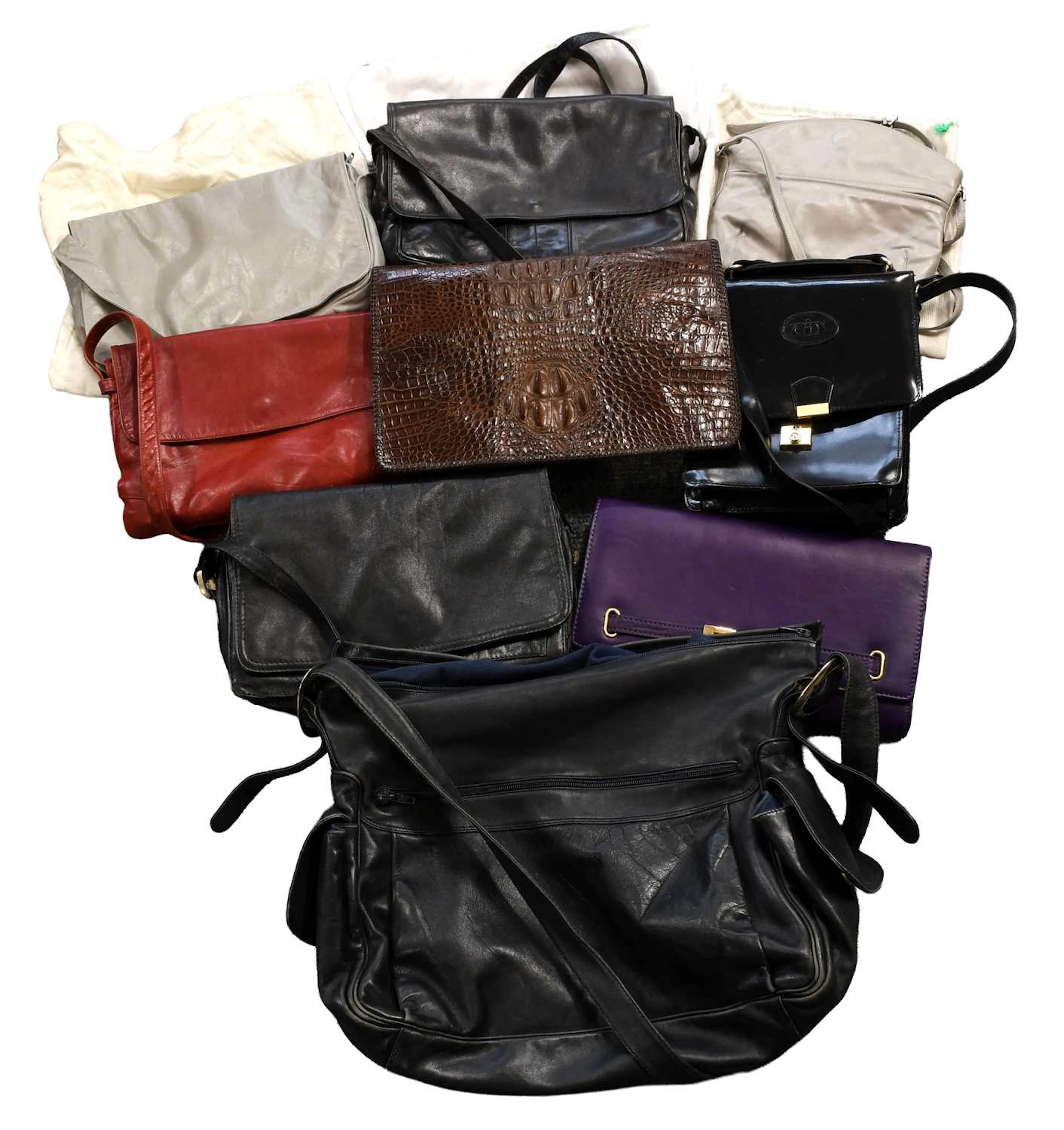 A Small Quantity of Ladies Handbags, Emmy, Planet