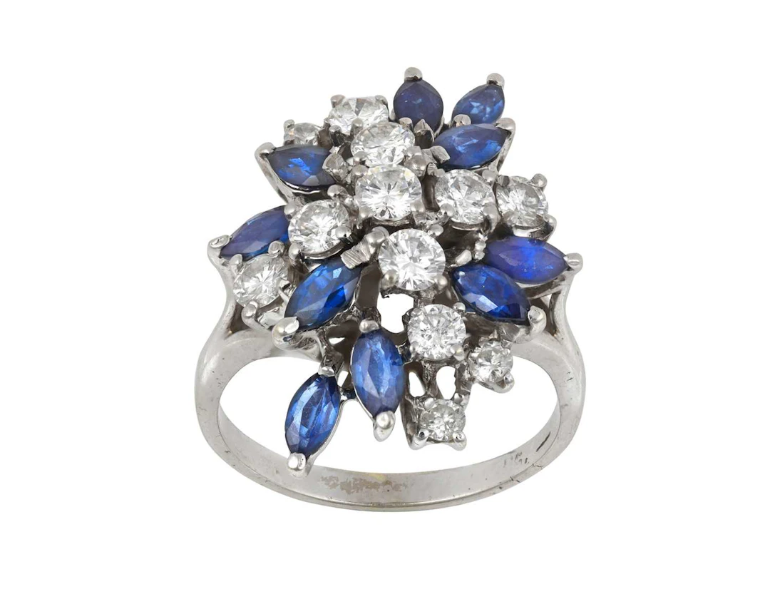A Sapphire and Diamond Cluster Ring