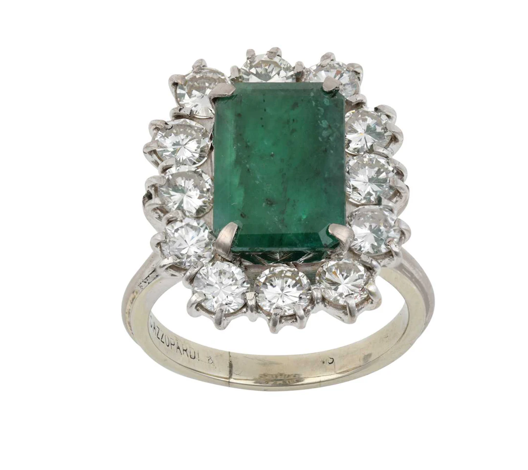 An Emerald and Diamond Cluster Ring