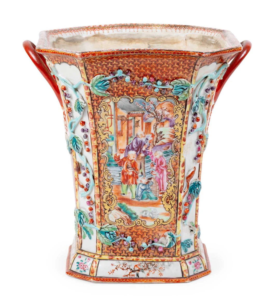 A Chinese Porcelain Bough Pot, Qianlong