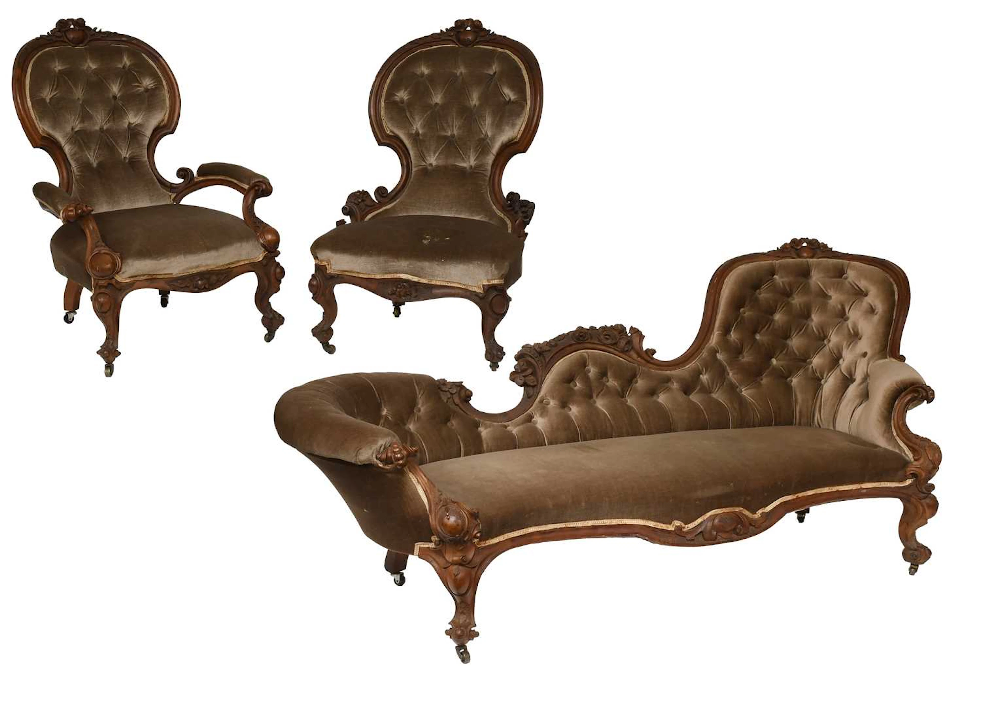 A Victorian Carved Mahogany Chaise Lounge