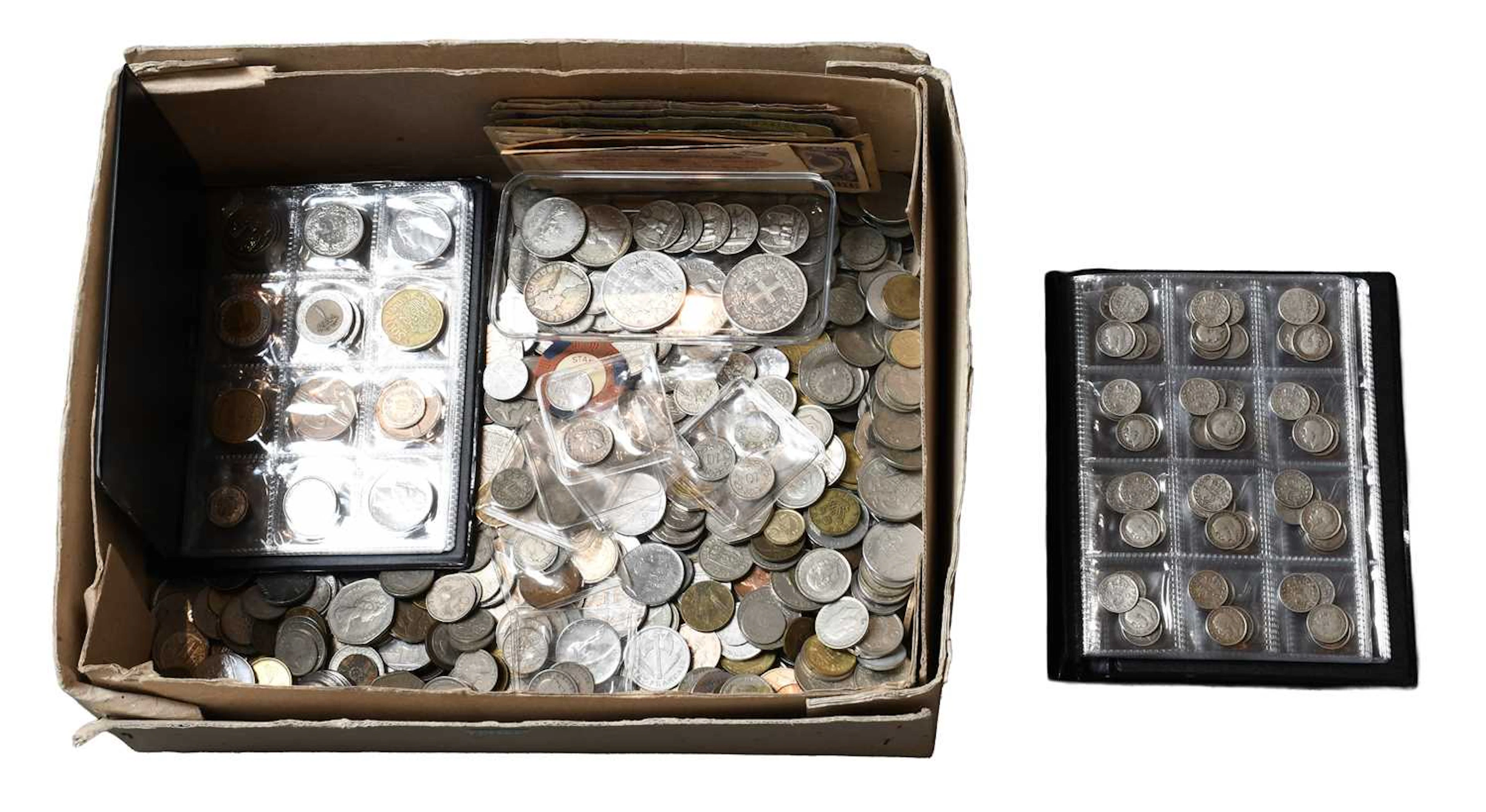 Assorted British, Italian and World Coins and Banknotes
