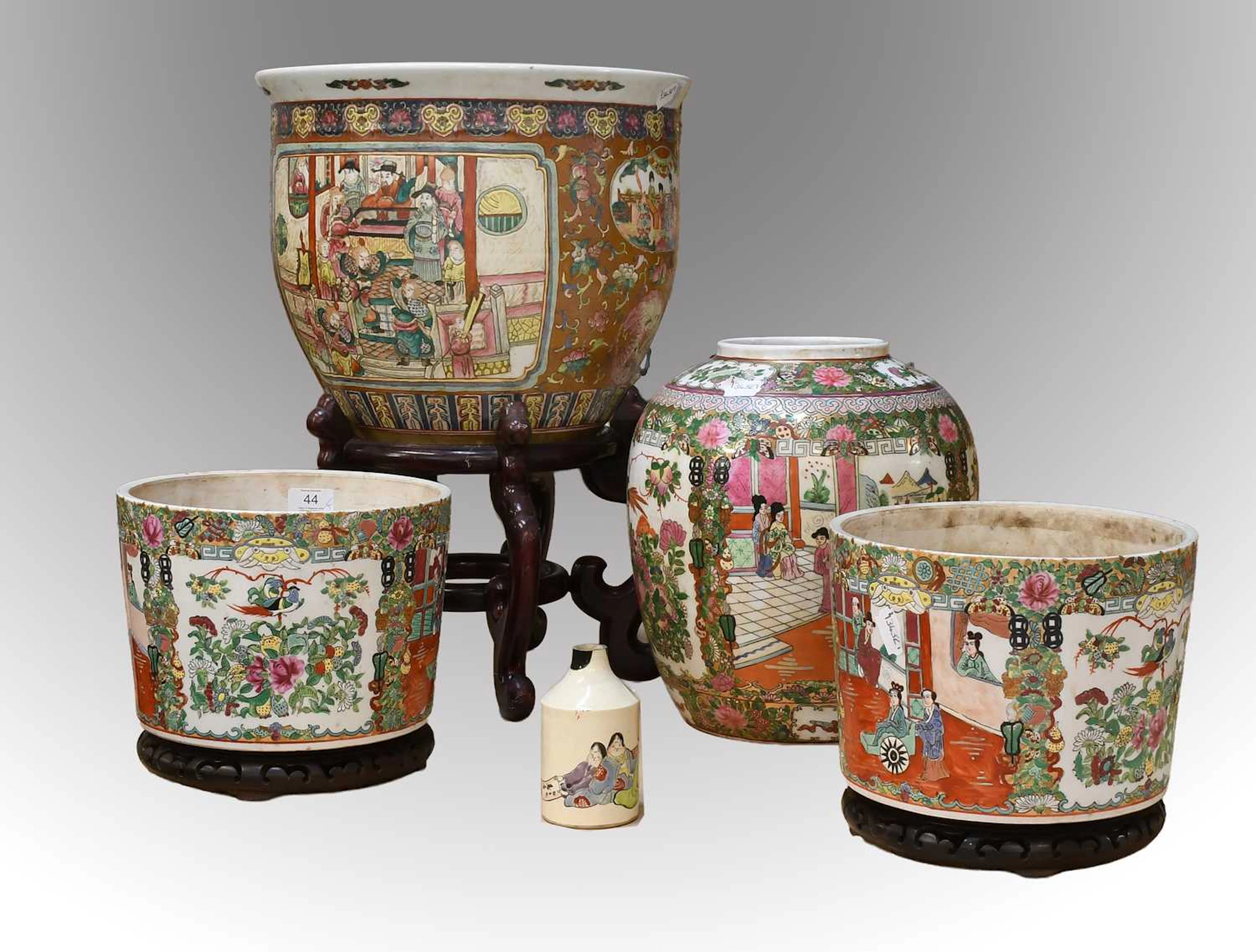 A Pair of Cantonese Porcelain Jardinieres, 20th century