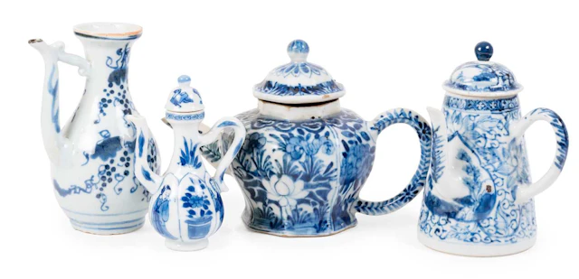 A Chinese Porcelain Teapot and Cover, Kangxi, A Similar Miniature