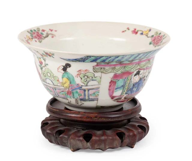 A Chinese Porcelain "Romance of the Western Chamber" Klapmuts Bowl, Yongzheng
