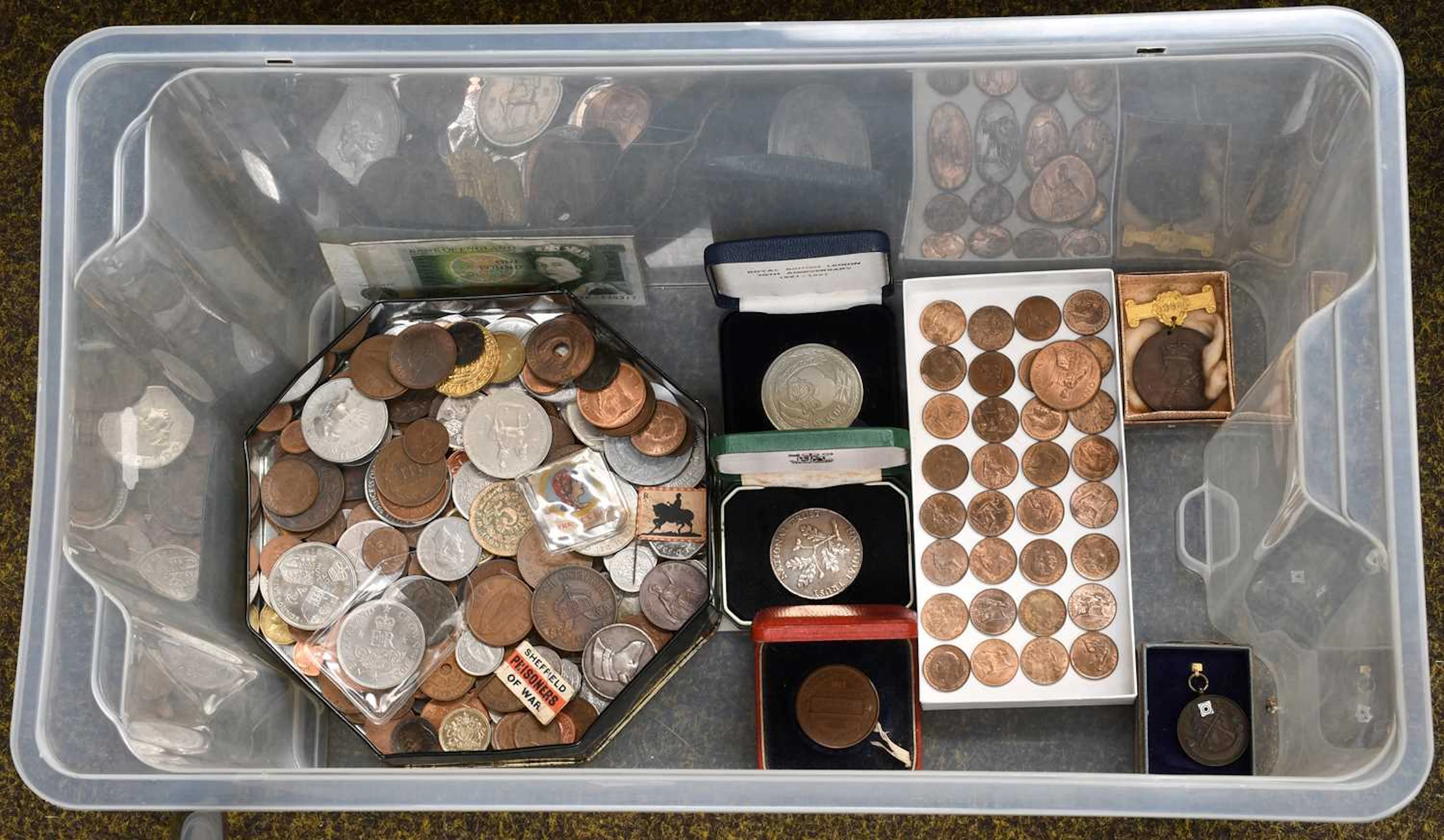 Mixed British and World Coins and Medals