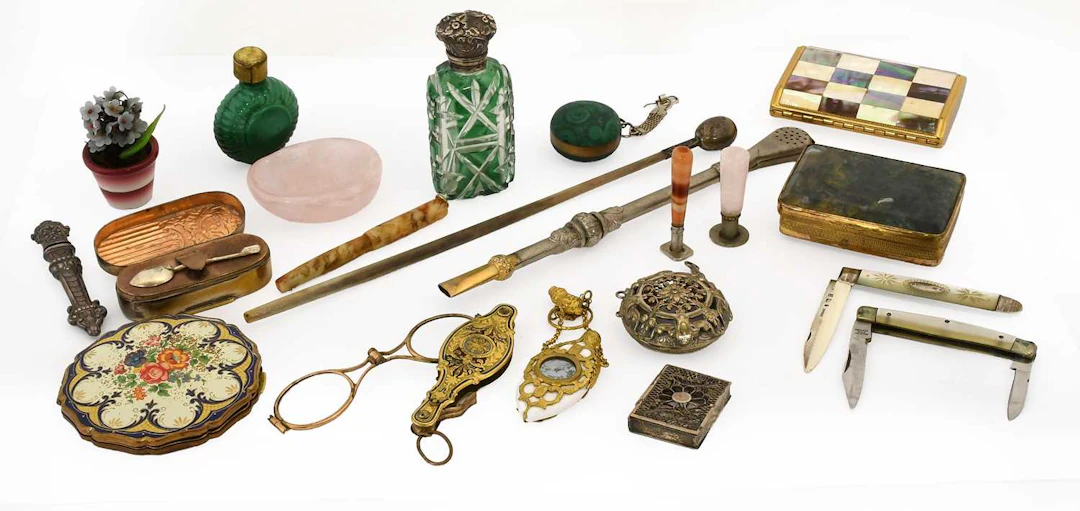 A Collection of Assorted Silver, Silver Plate and Objects of Vertu, i