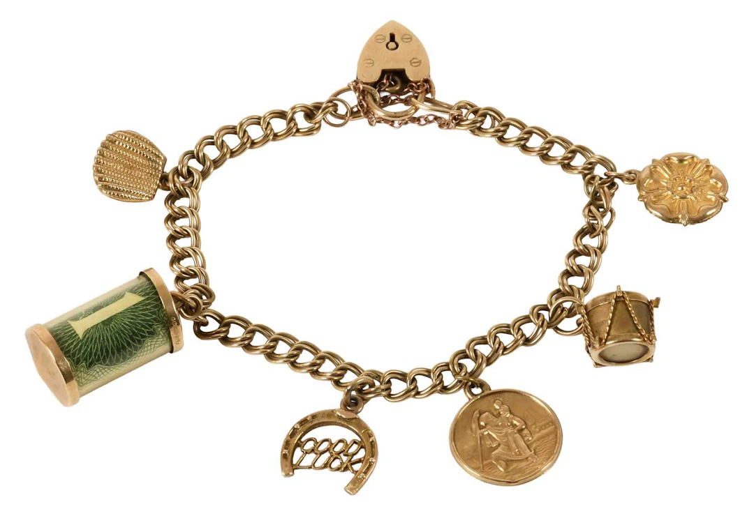 A 9 Carat Gold Fancy Link Bracelet