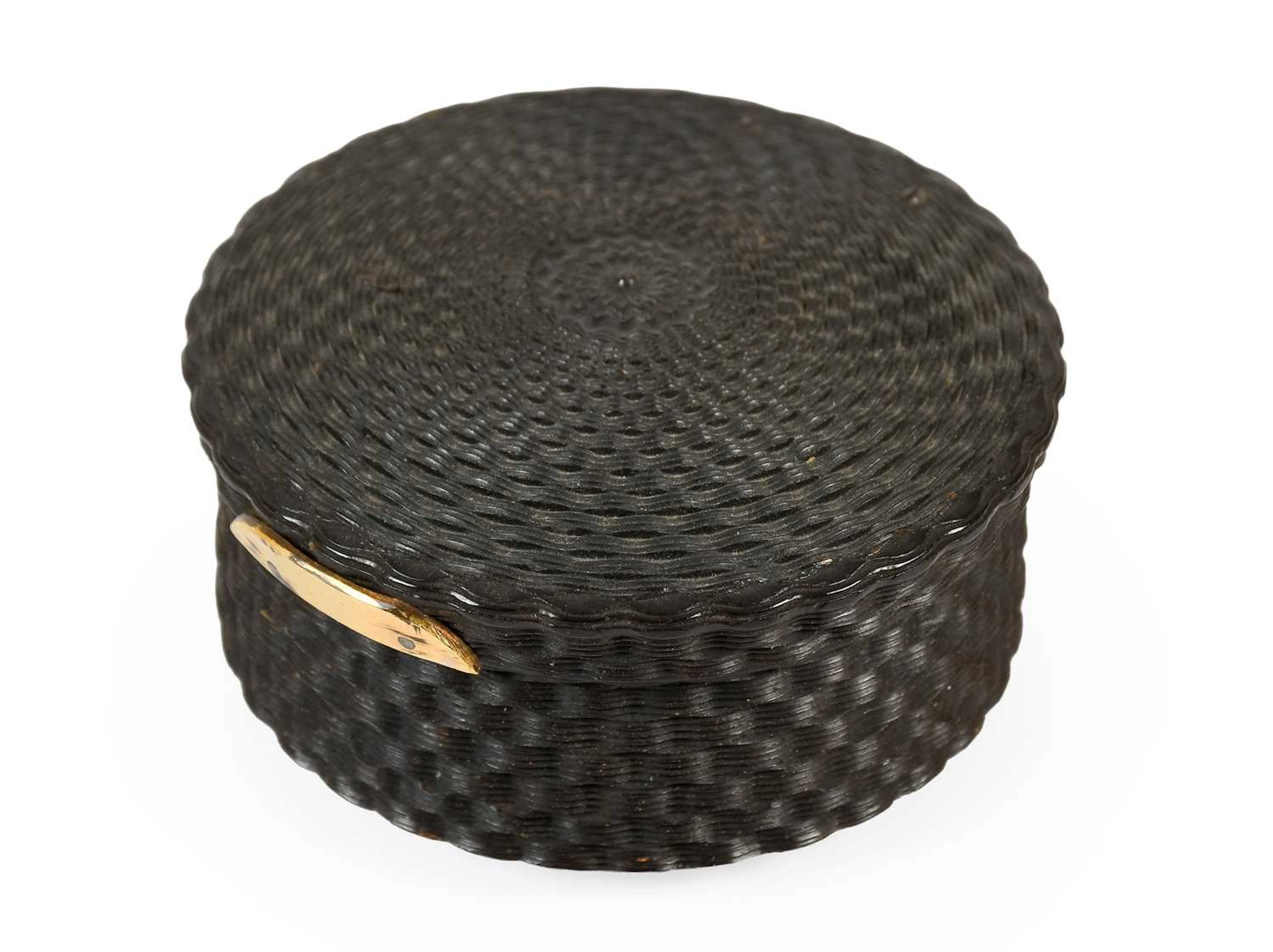 A Gilt-Metal Mounted Tortoiseshell Snuff Box, circa 1780