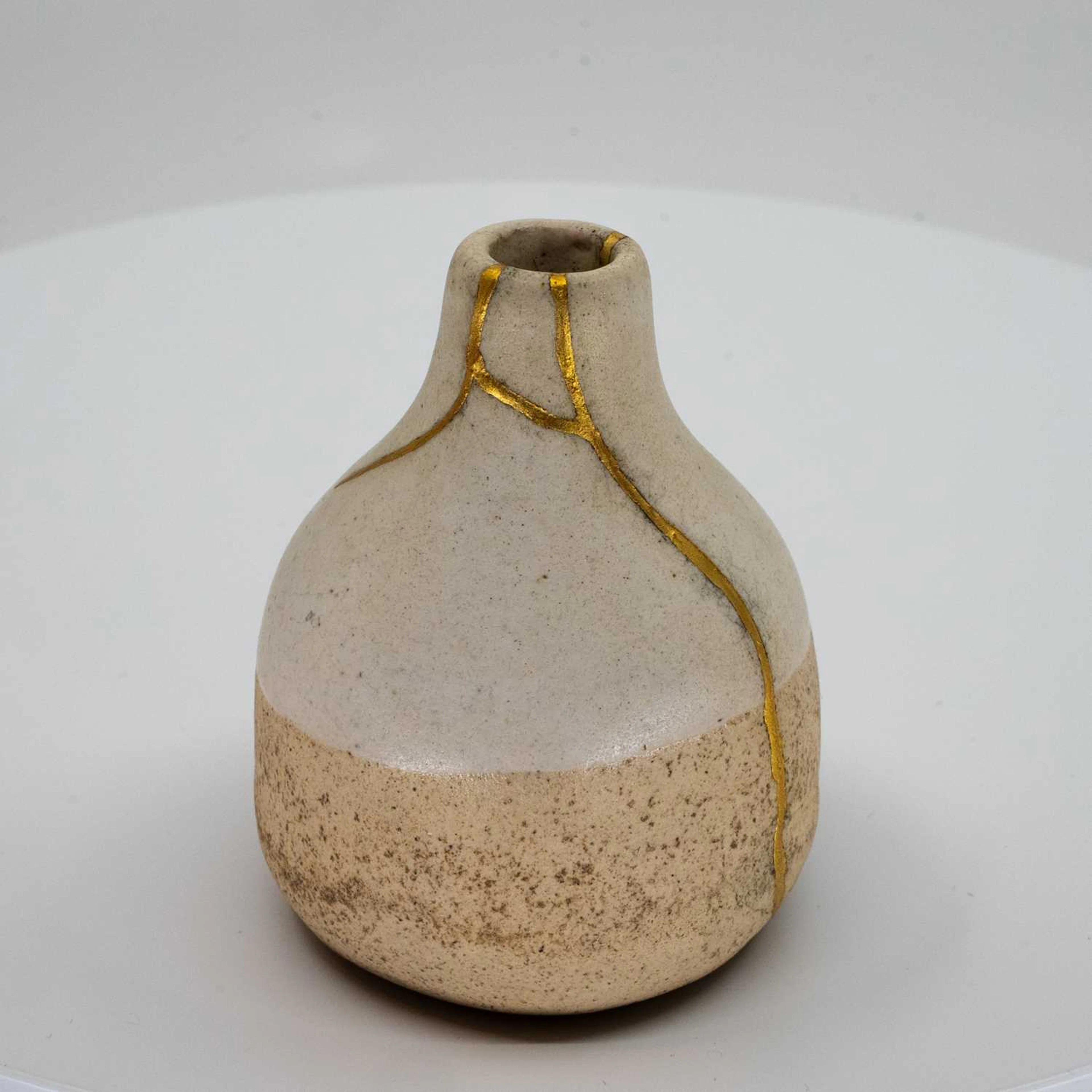 L’Enclume: small vase by Common Objects, Before registering to bid