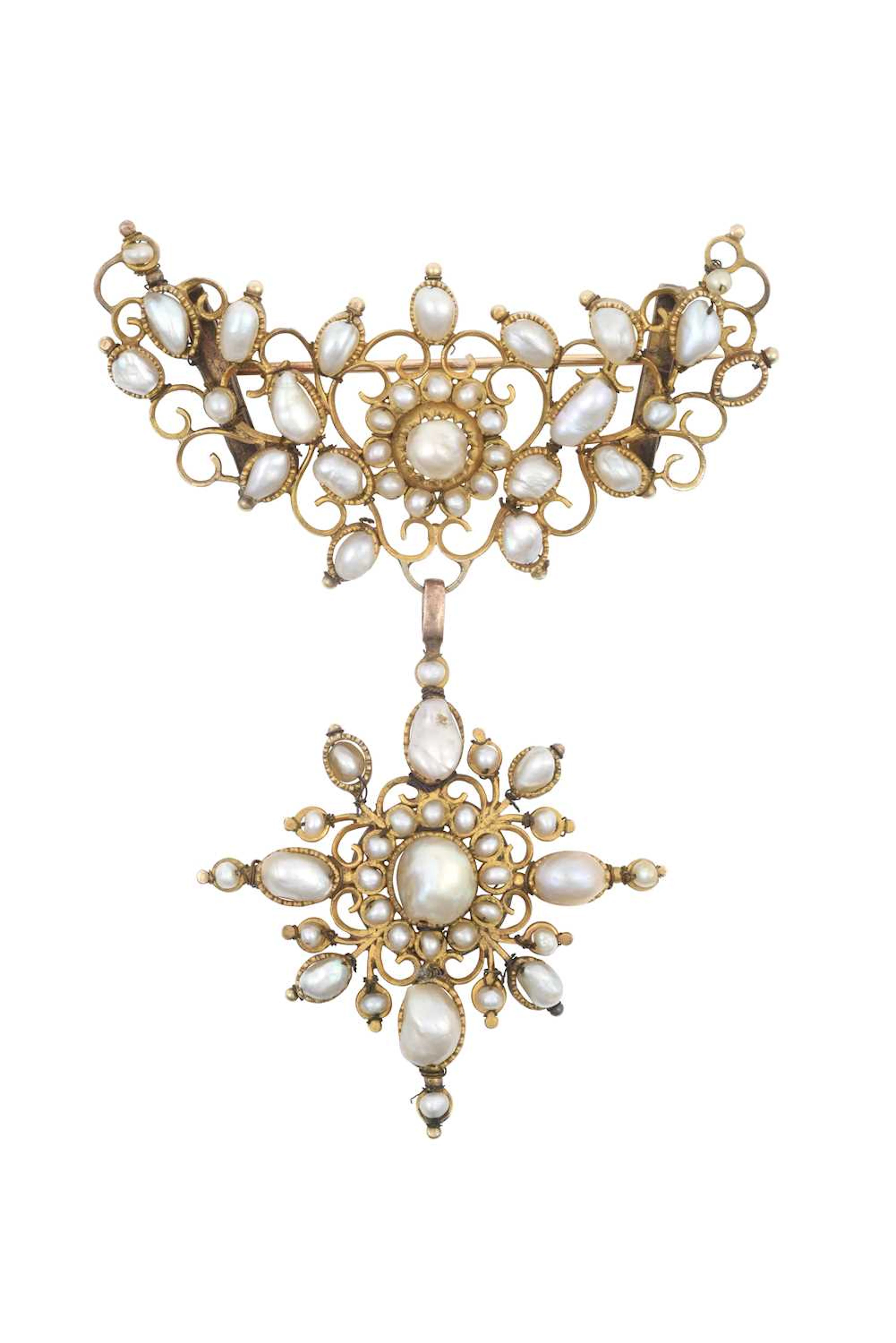 A Cultured Pearl Brooch
