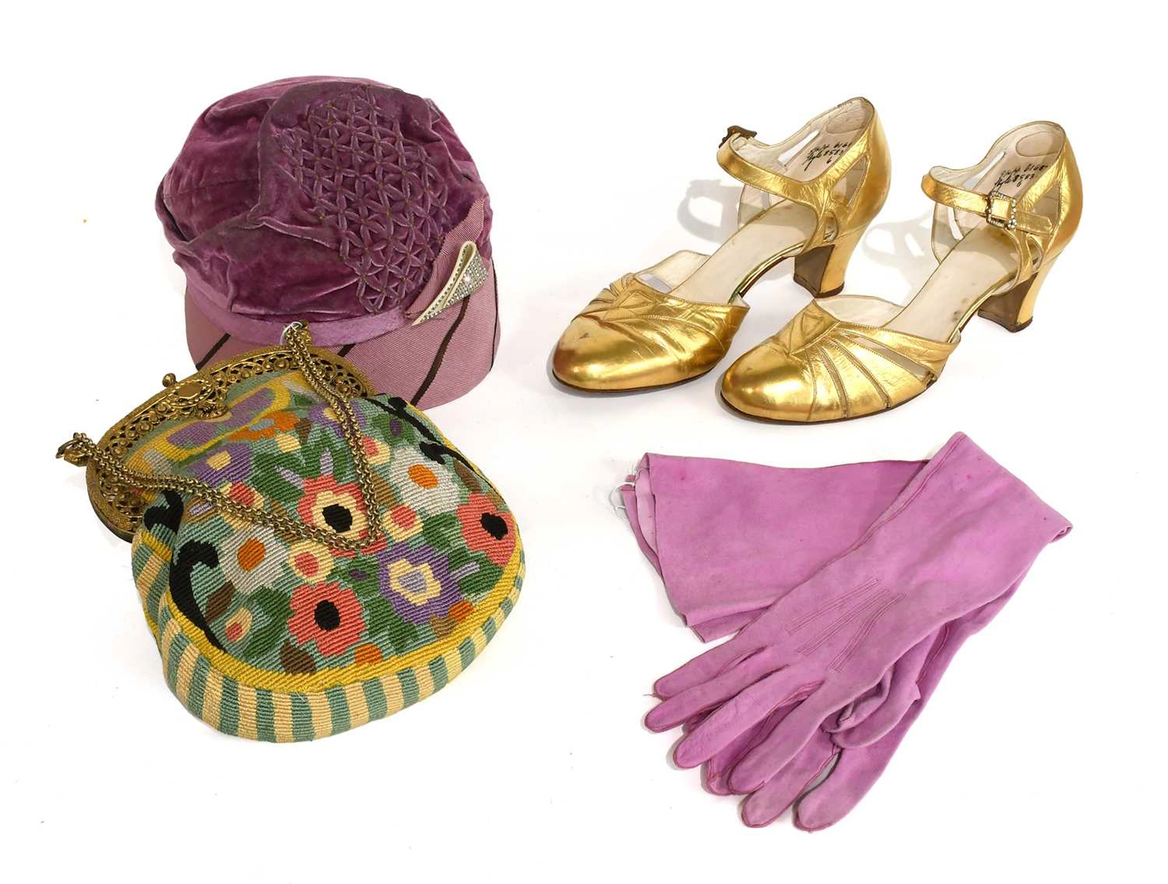 Circa 1920s Costume Accessories
