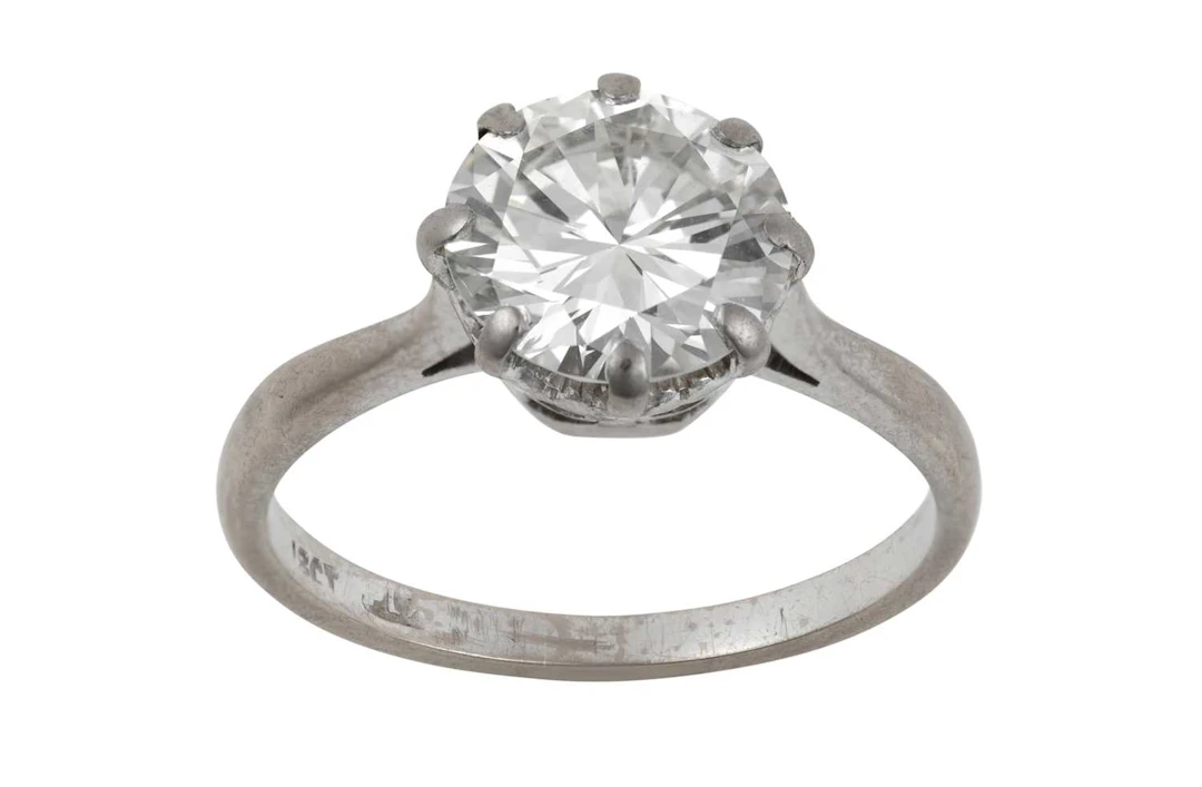 A Diamond Solitaire, Ring