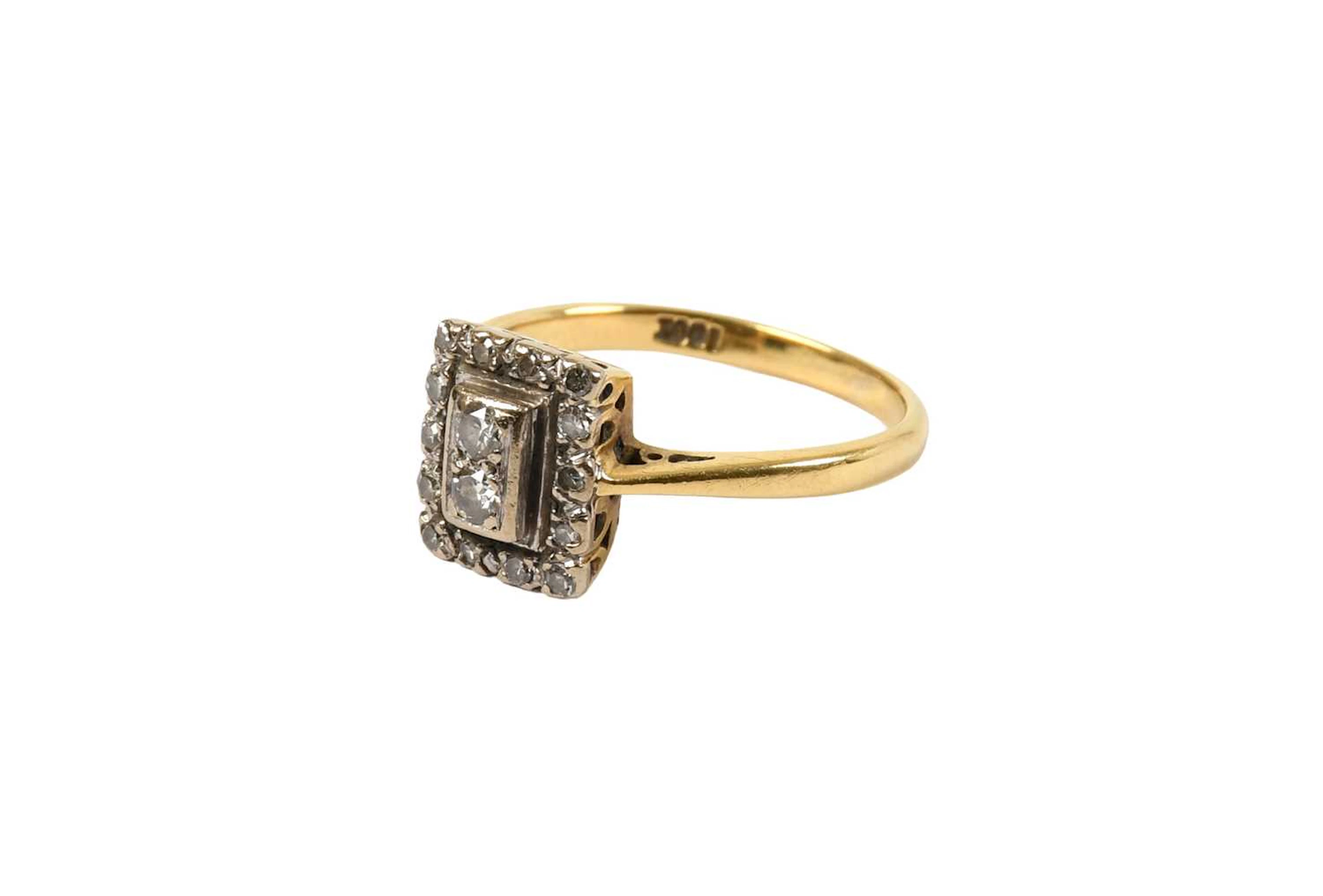 A Diamond Cluster Ring