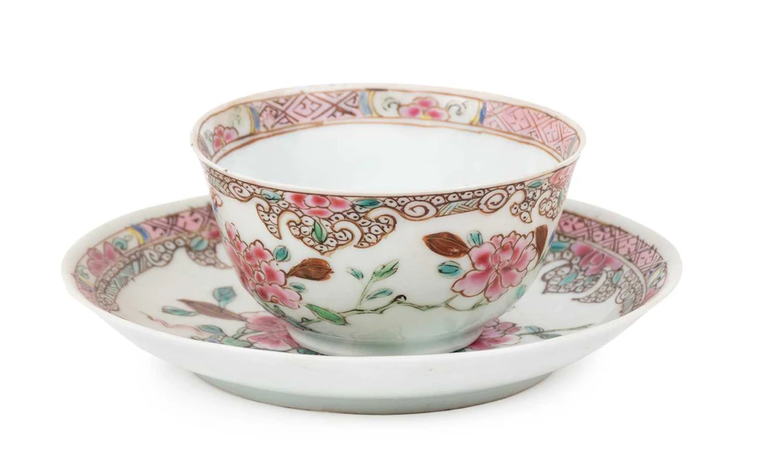 A Chinese Porcelain Tea Bowl and Saucer, Yongzheng