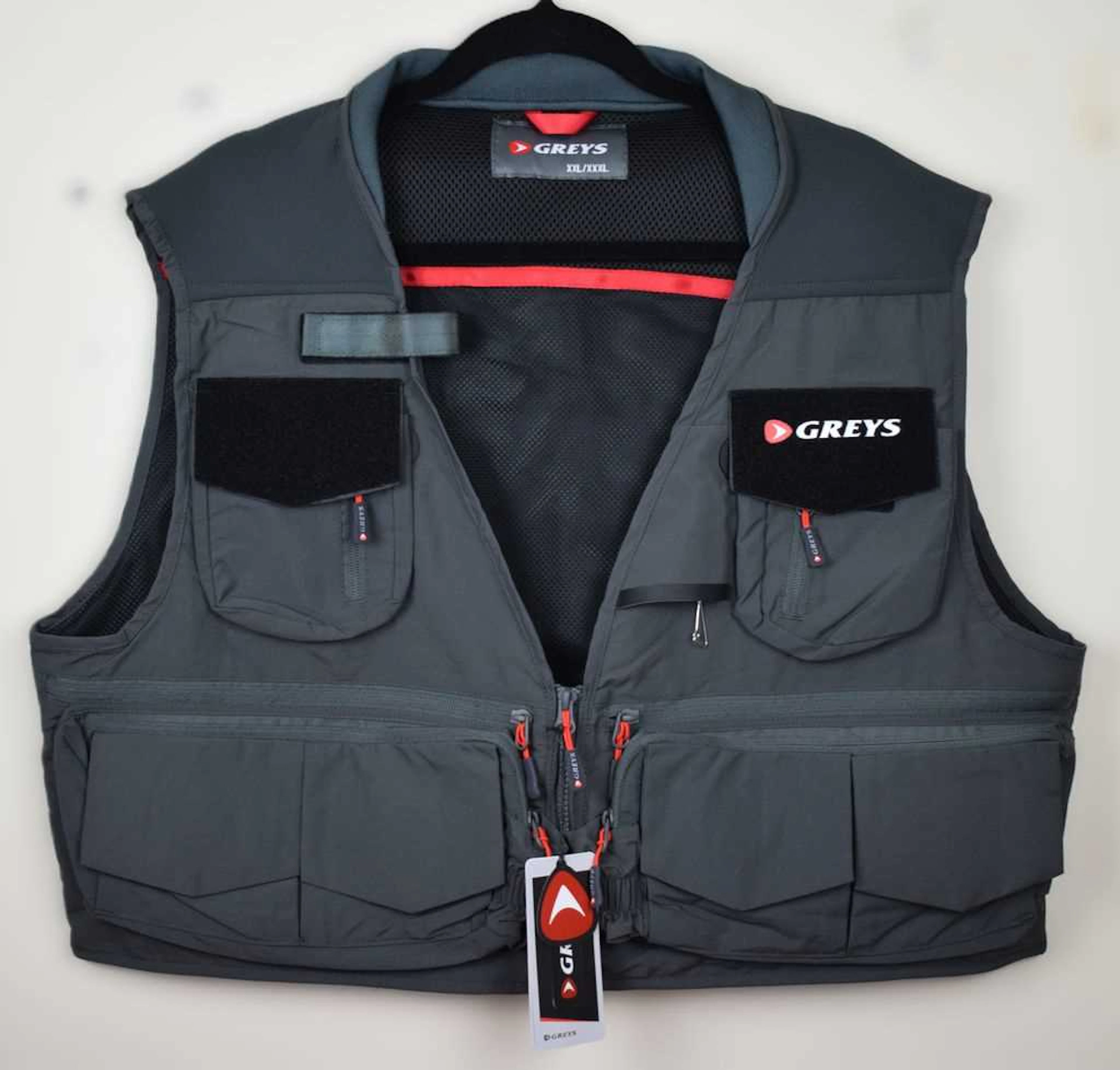 A Greys Tail Lightweight Fly Fishing Vest size XXL/XXXL
