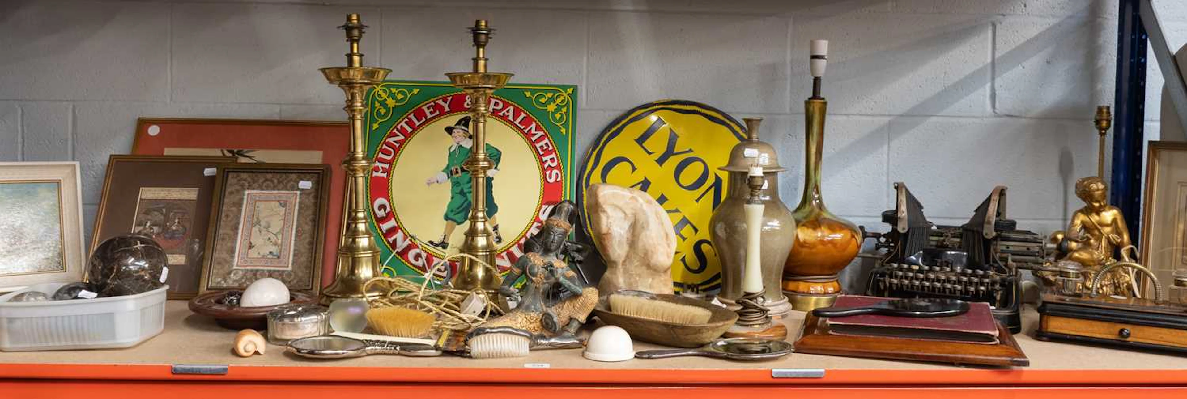A Mixed Lot of Victorian and Later Household and Decorative Items
