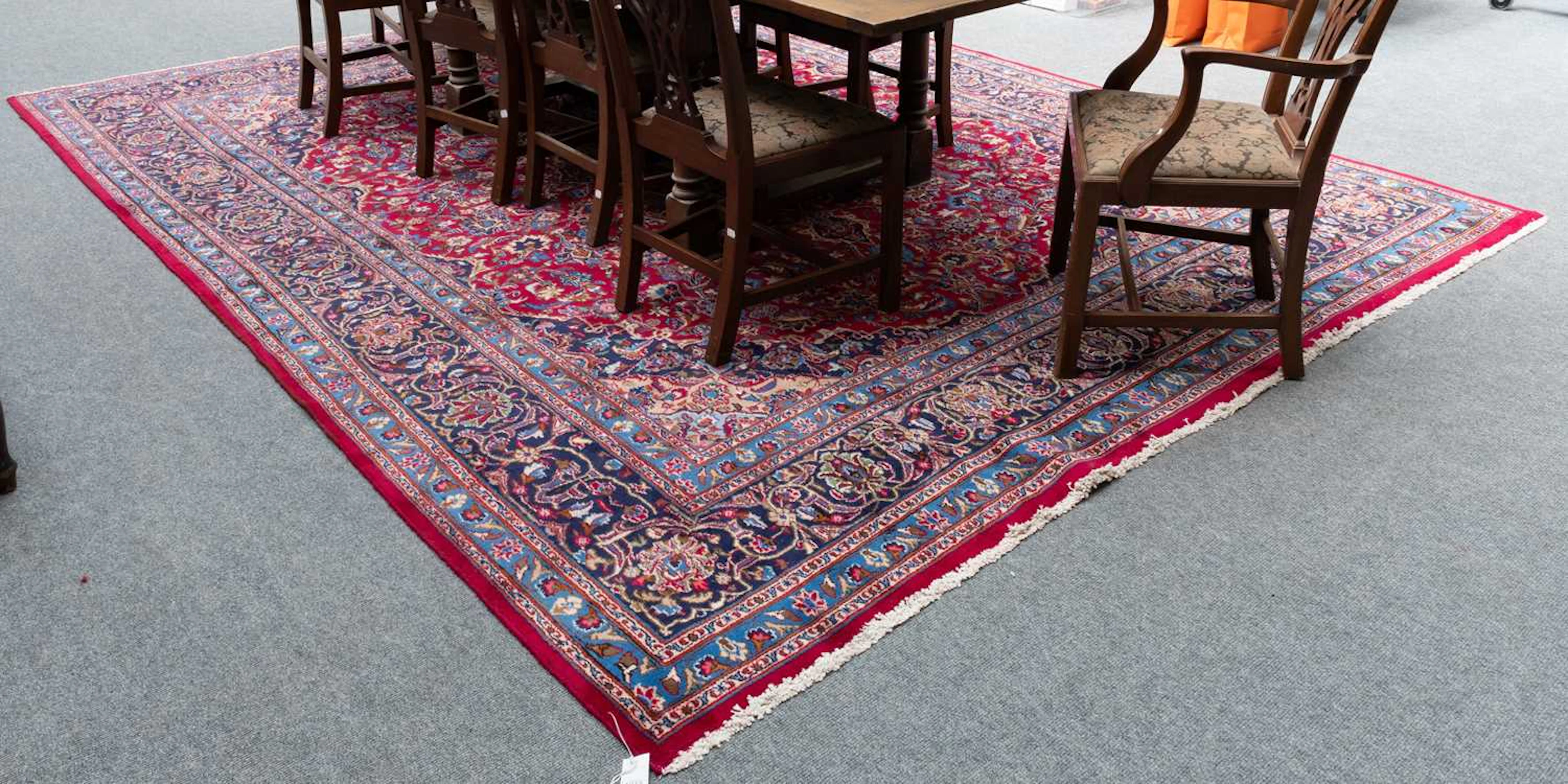 Mashad Carpet