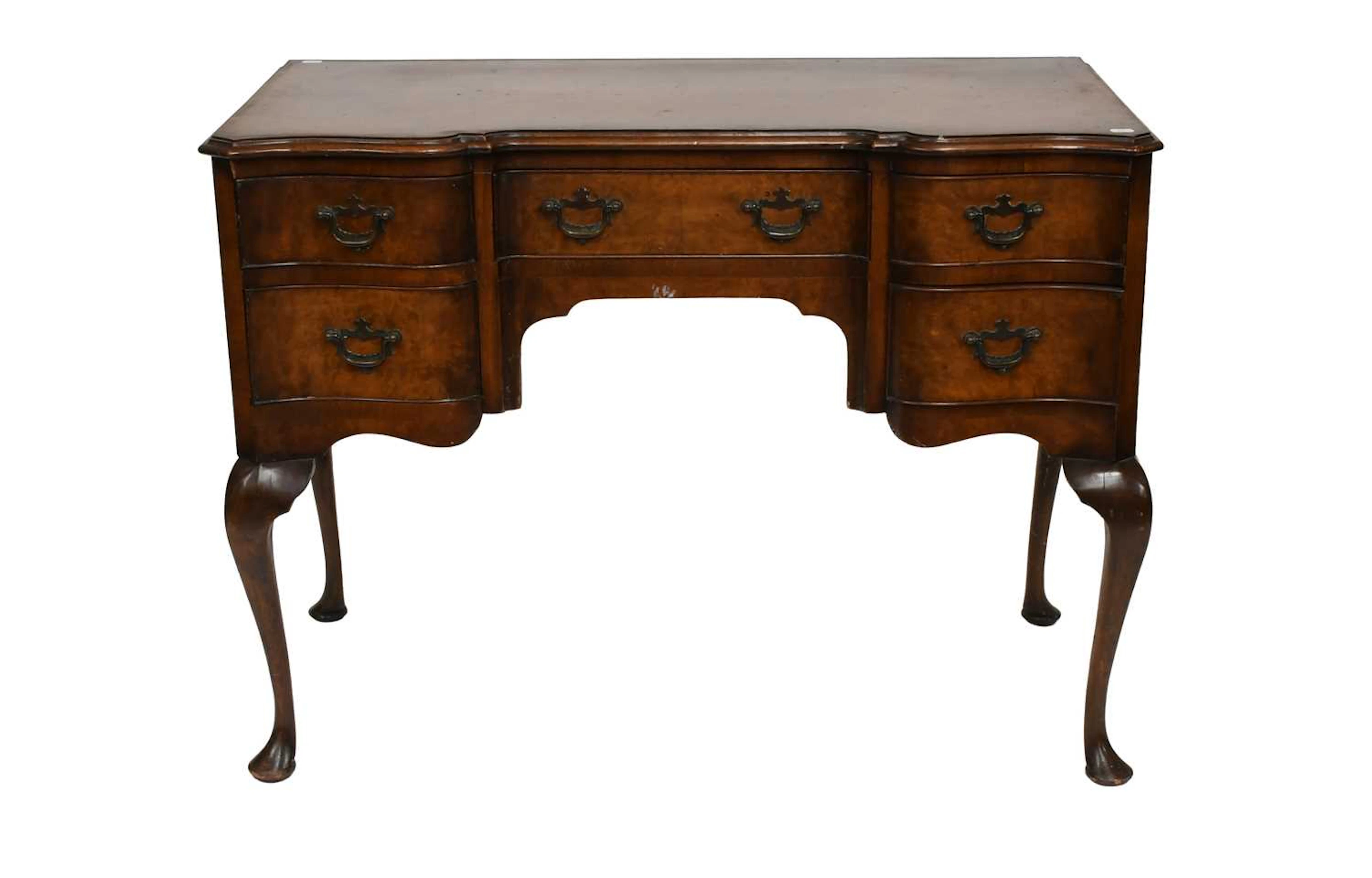 A Reproduction Crossbanded Walnut Dressing Table
