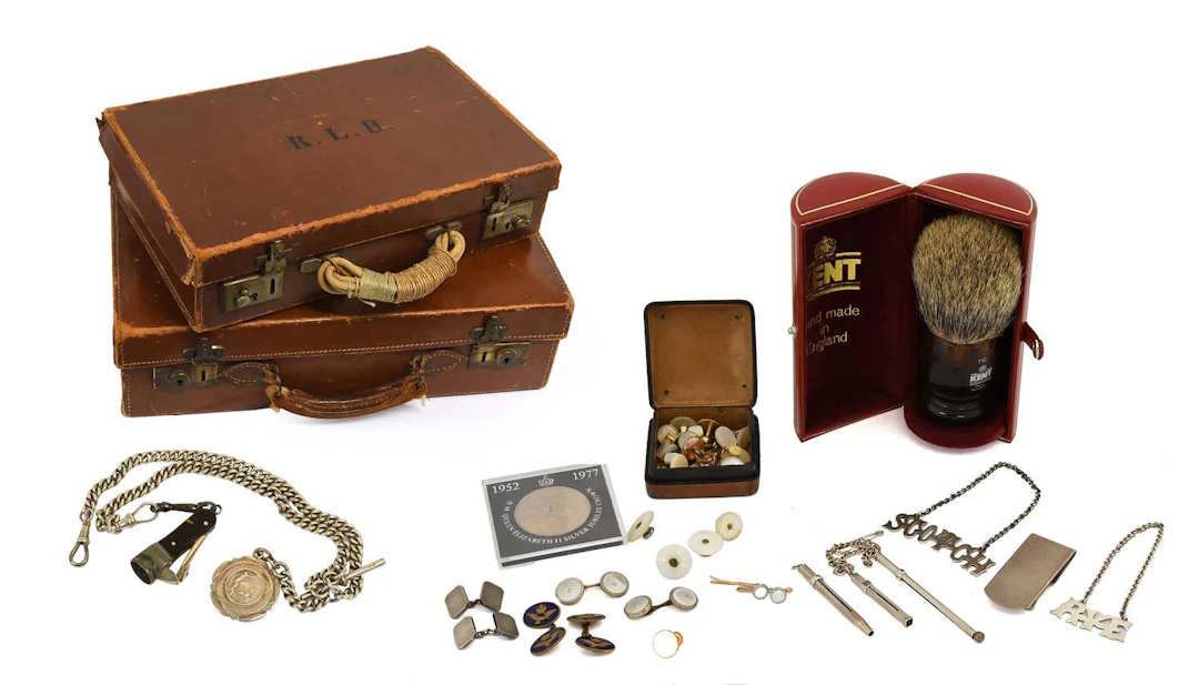 A Collection of Assorted Silver and Objects of Vertu, Together With