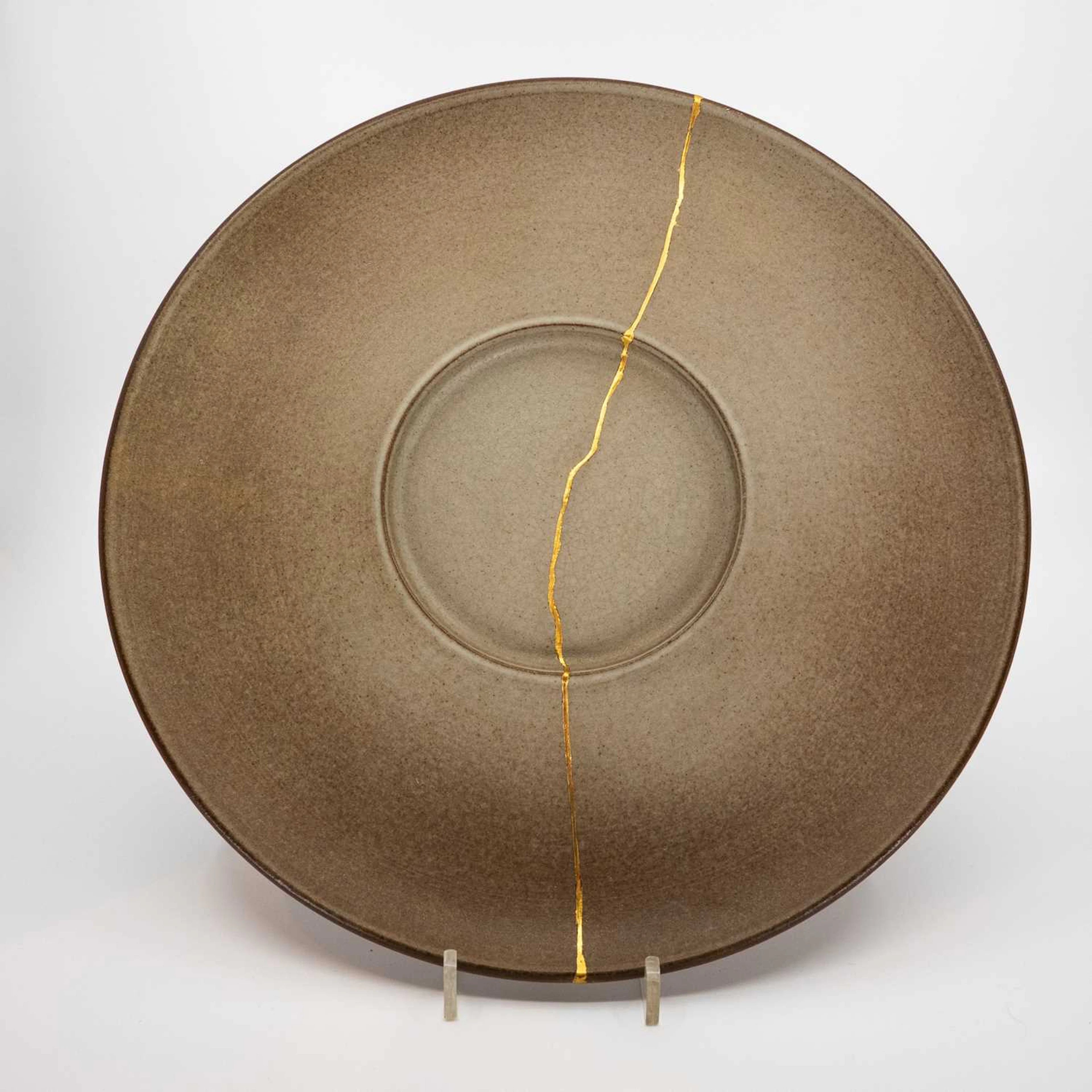 JÖRO, Plate by Odd Standard, Before registering to bid, please make