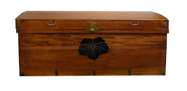 A Japanese Dowry Chest, early 20th century
