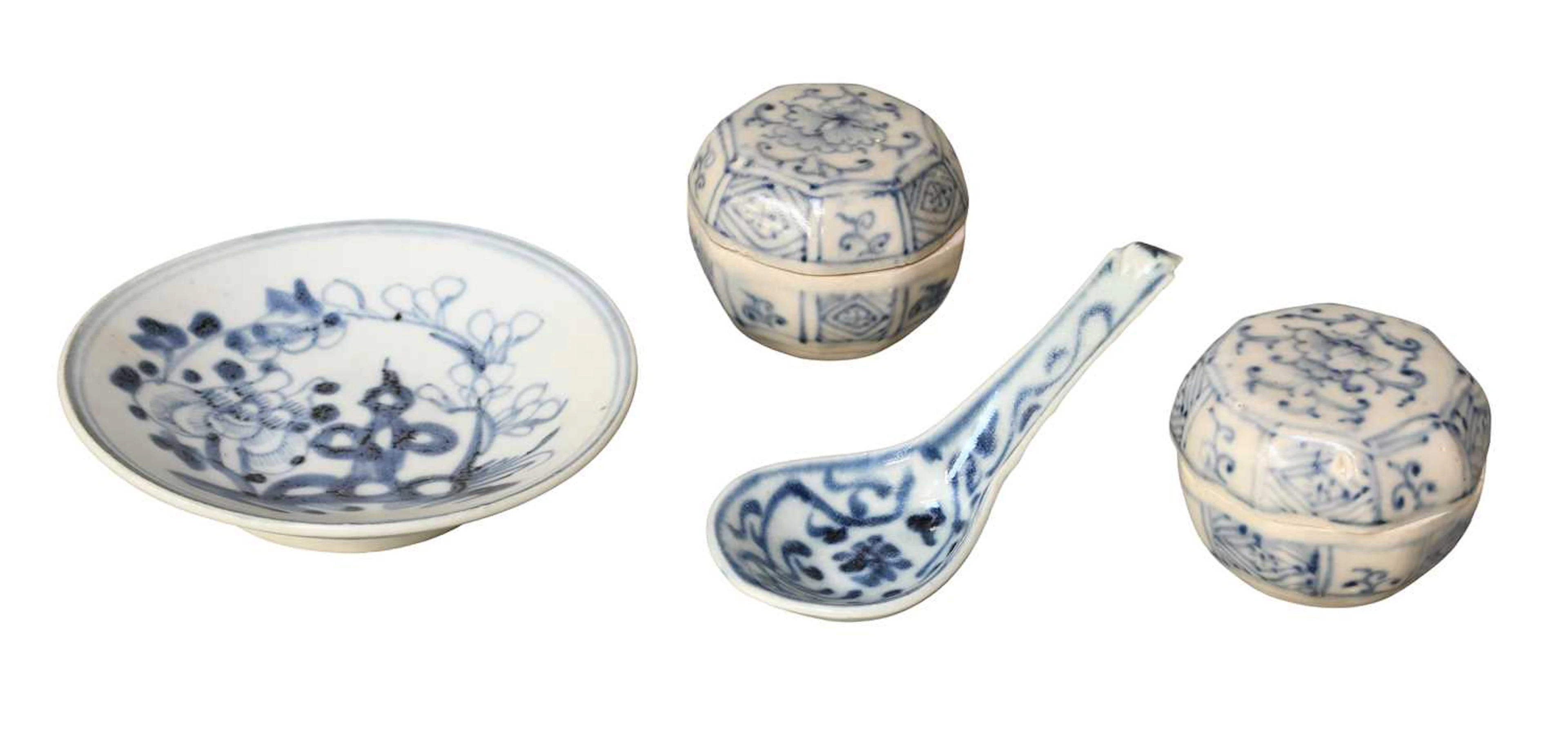 A Chinese Porcelain "Tek Sing Treasures" Dish, 19th century