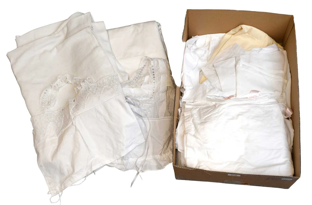A White Cotton American Reverse Appliqué Bed Cover, Other Linen and Costume