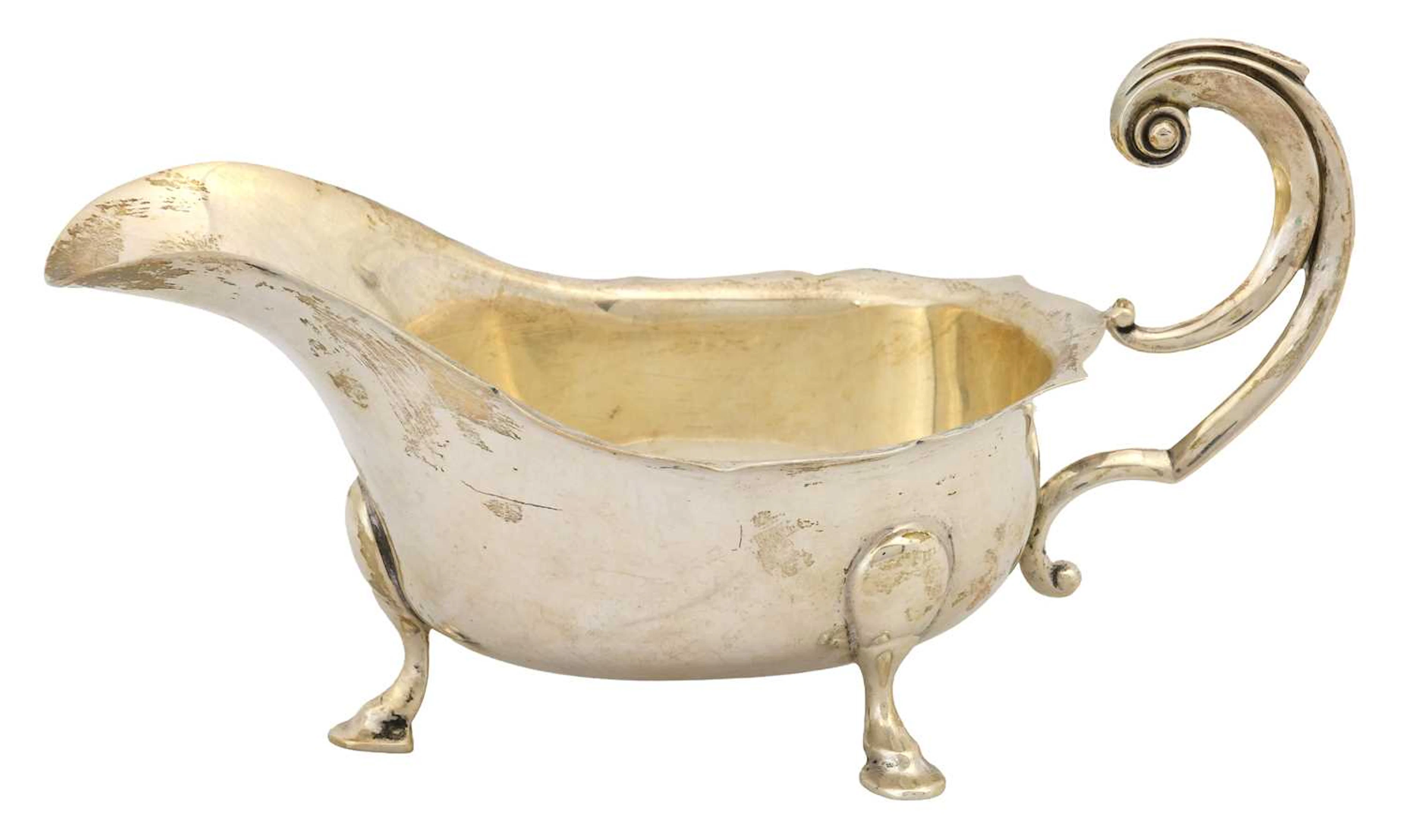 A George VI Silver Sauceboat, by Viners Ltd., Sheffield, 1939